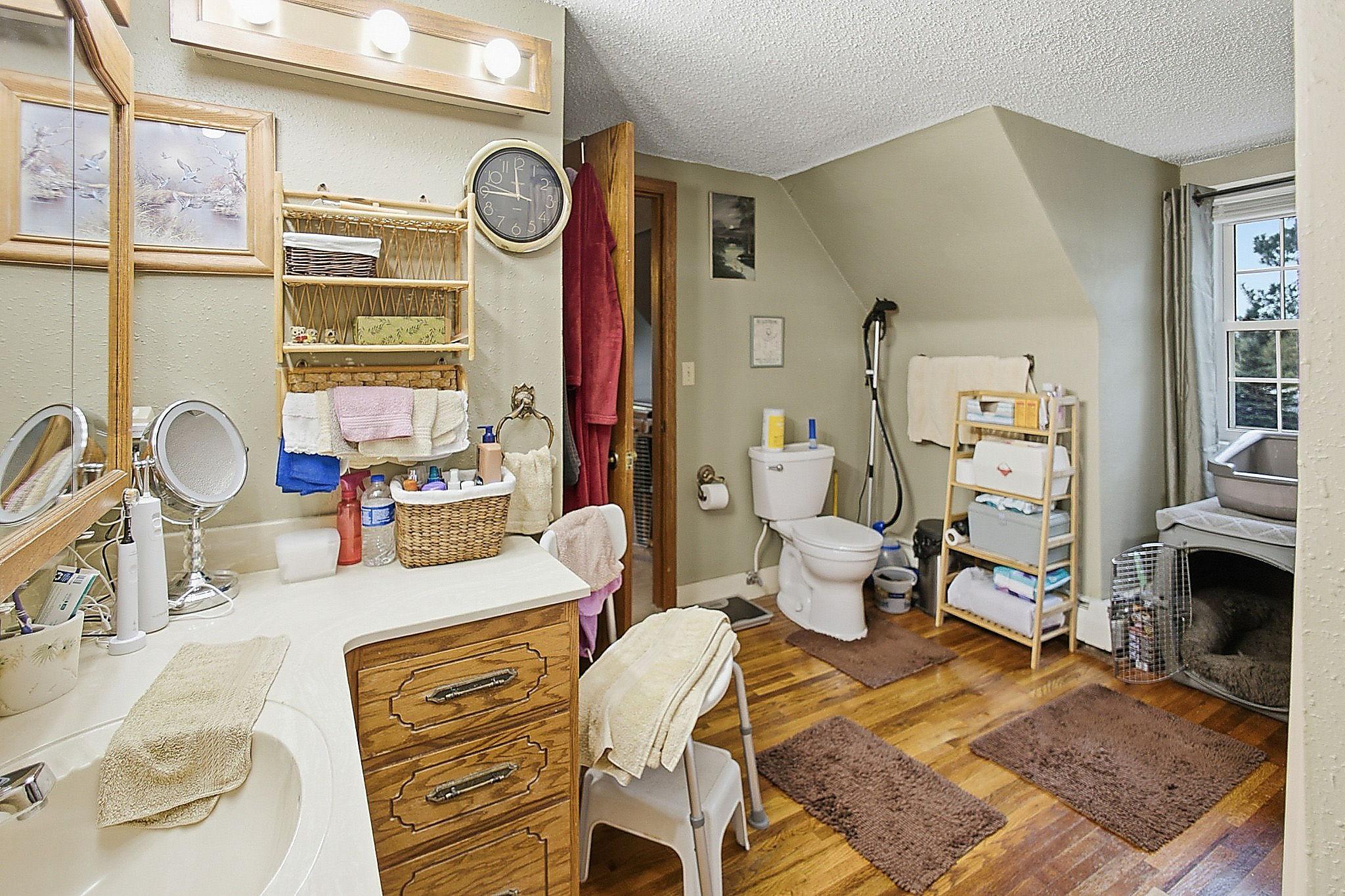 main property photo 20