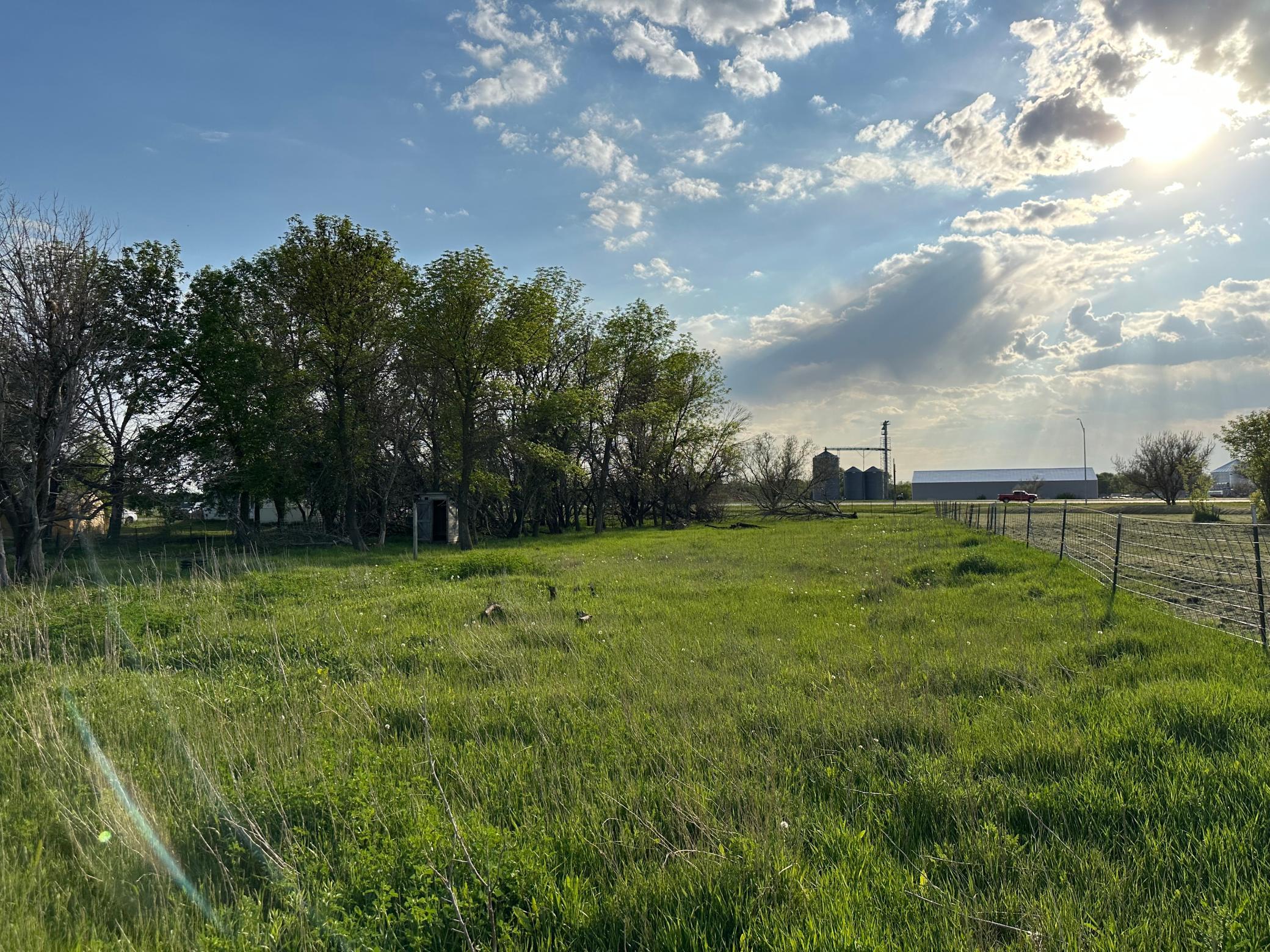 main property photo 10