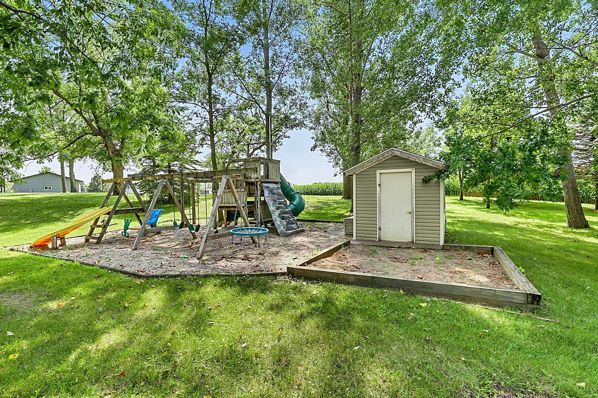 main property photo 51