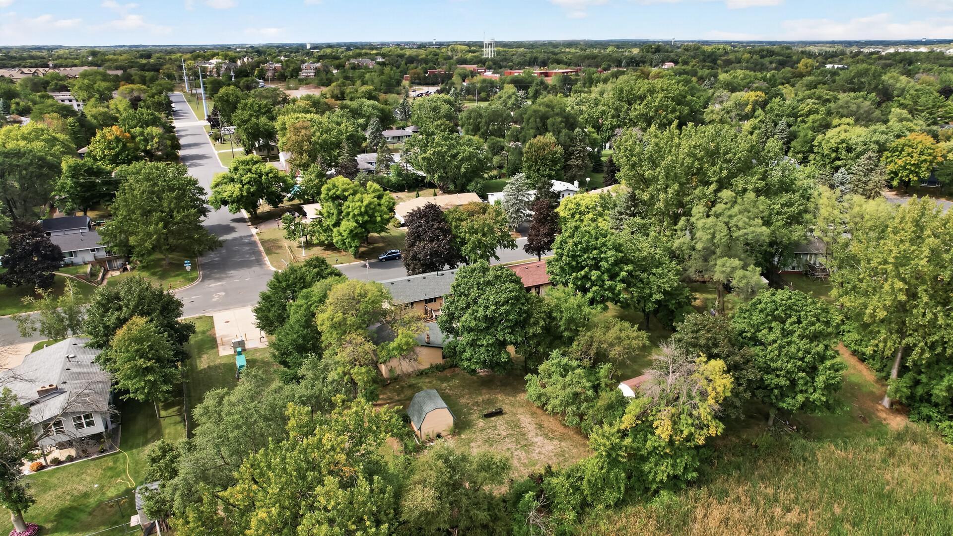main property photo 35