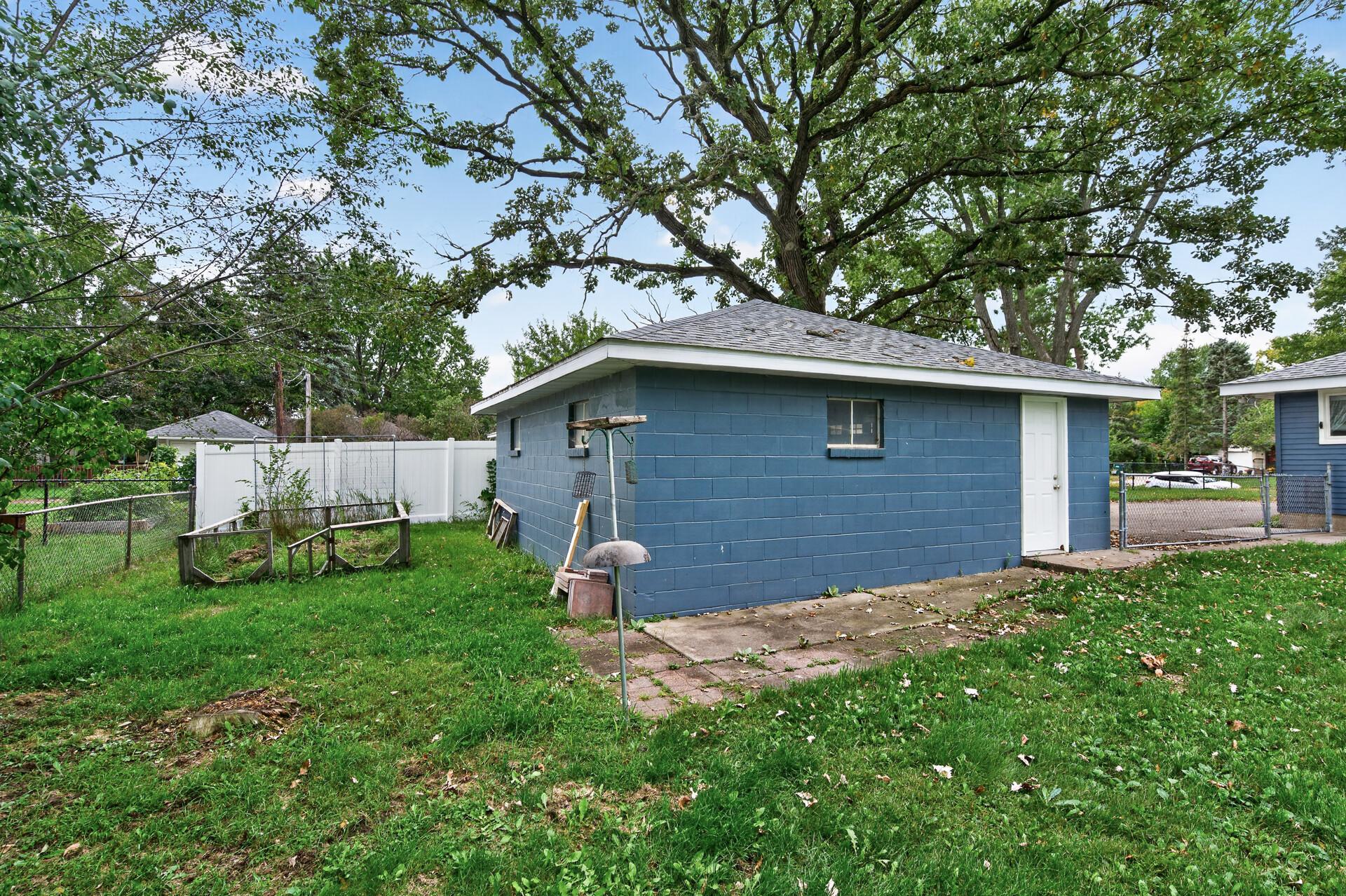 main property photo 27