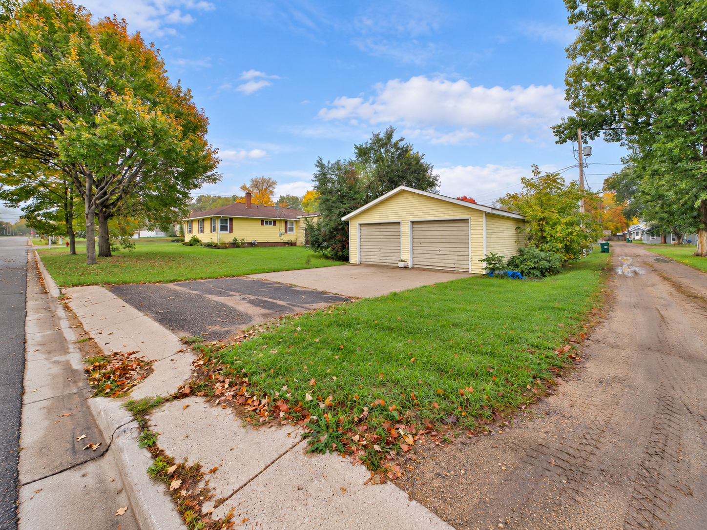 main property photo 36