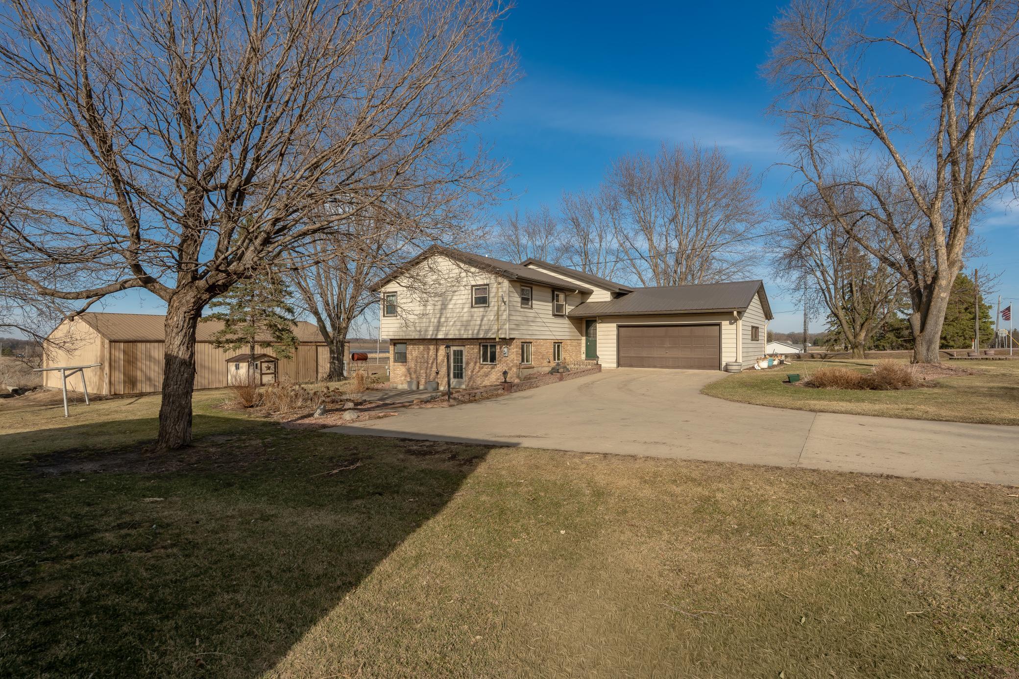 main property photo 48