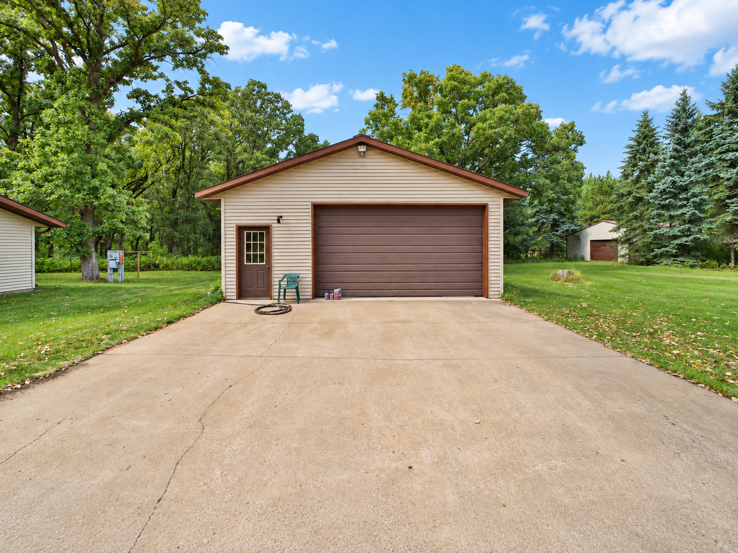 main property photo 31