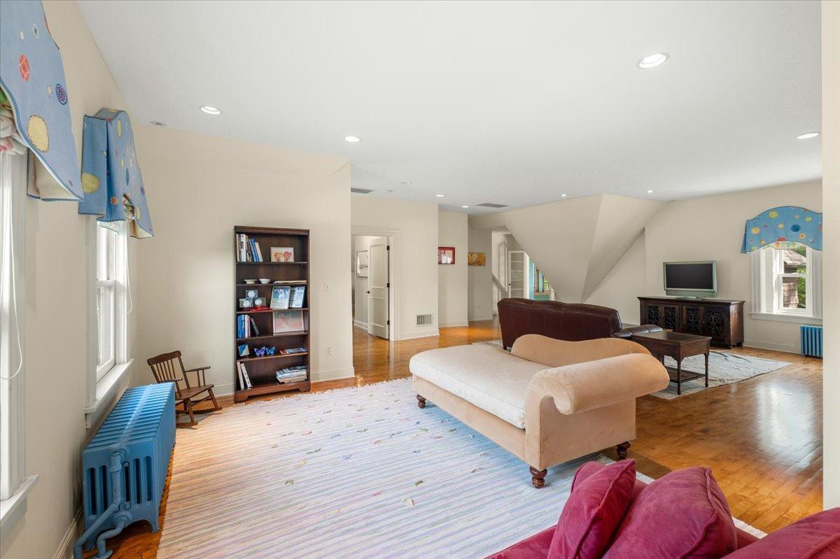 main property photo 73