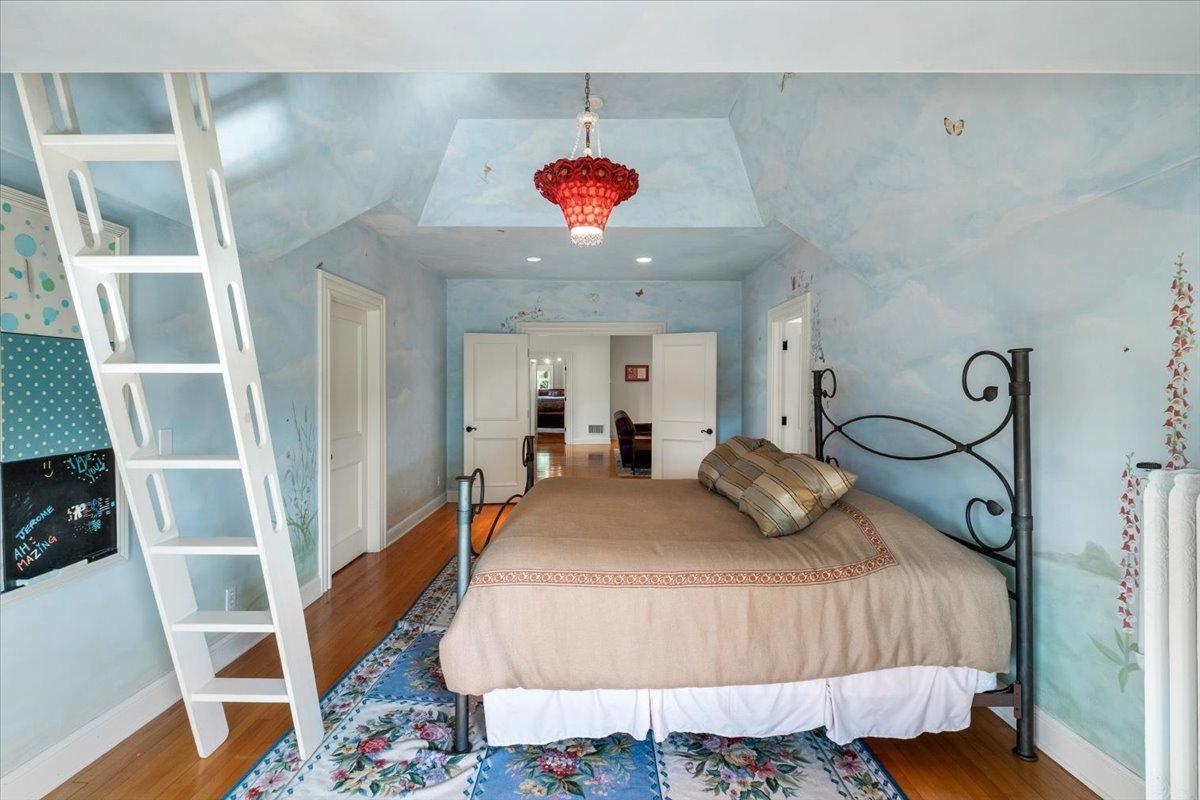 main property photo 82