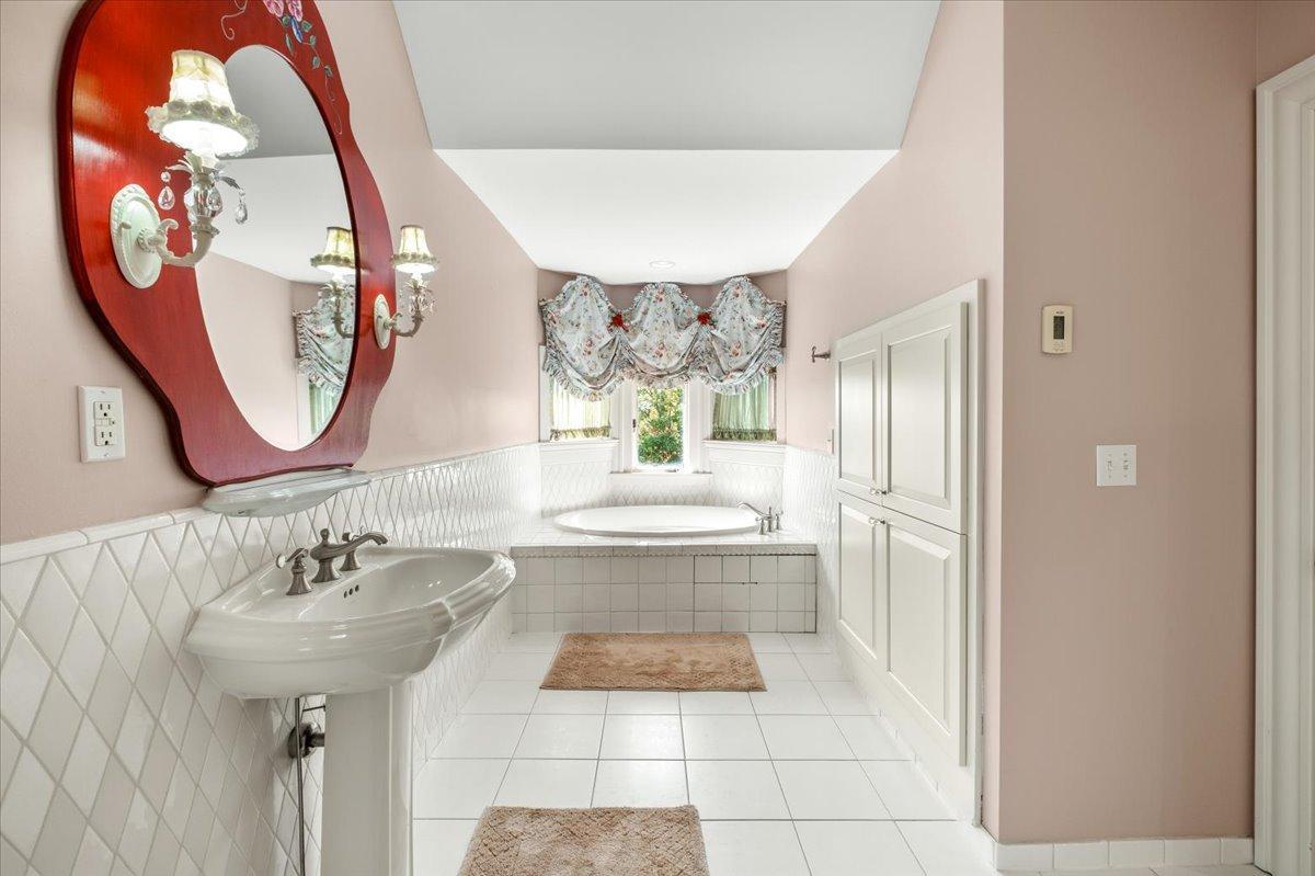 main property photo 85