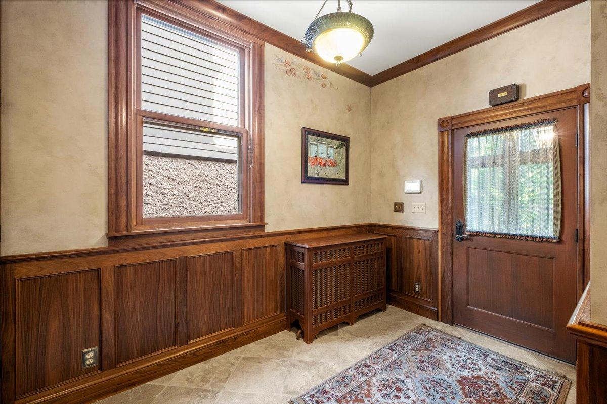 main property photo 89