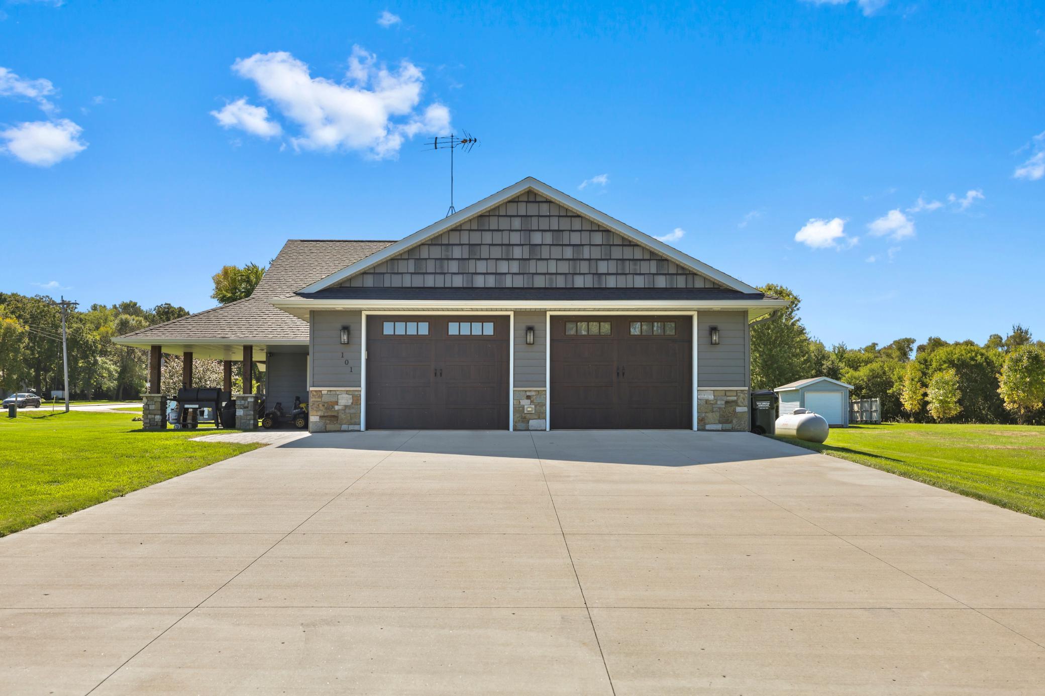 main property photo 64