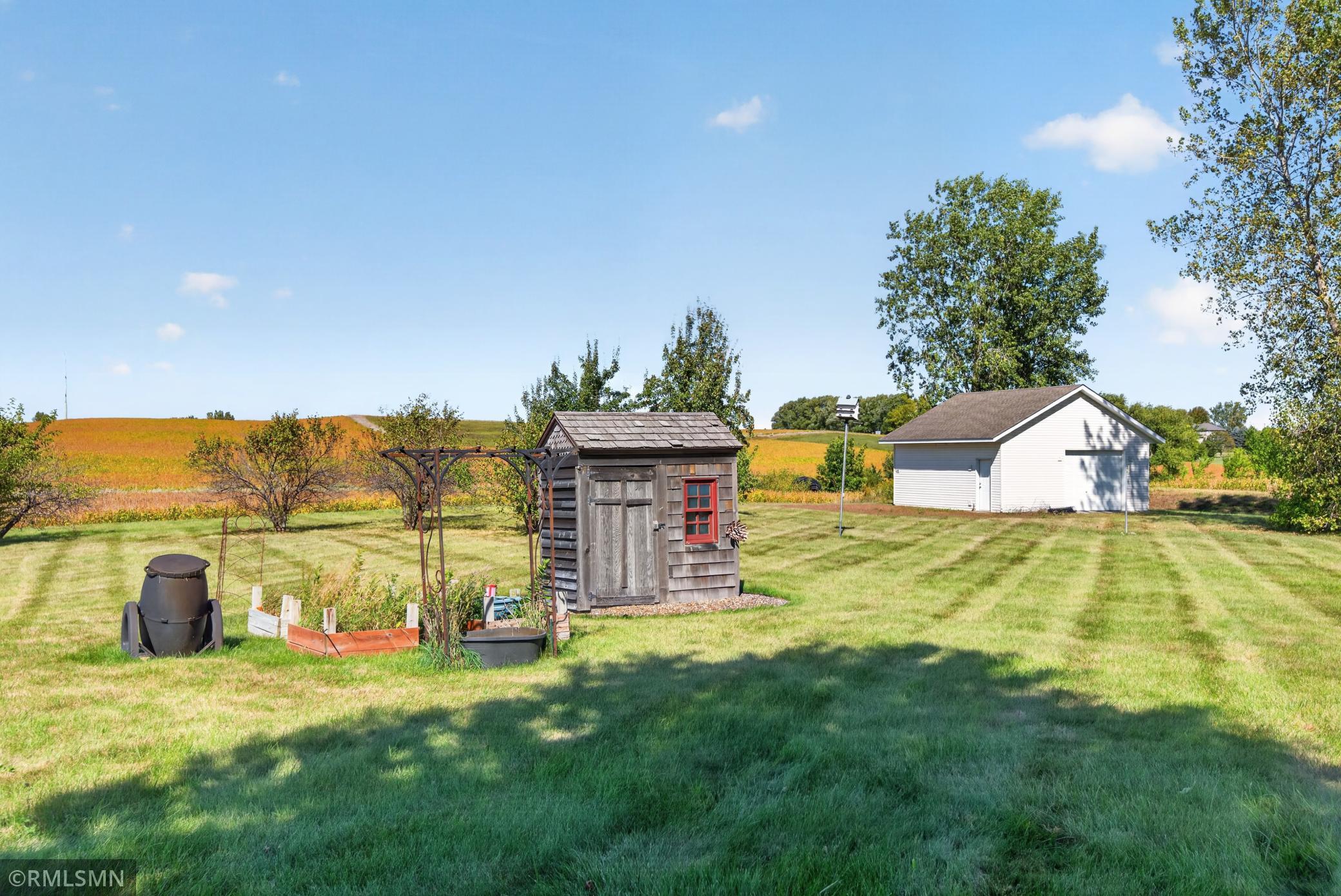 main property photo 10