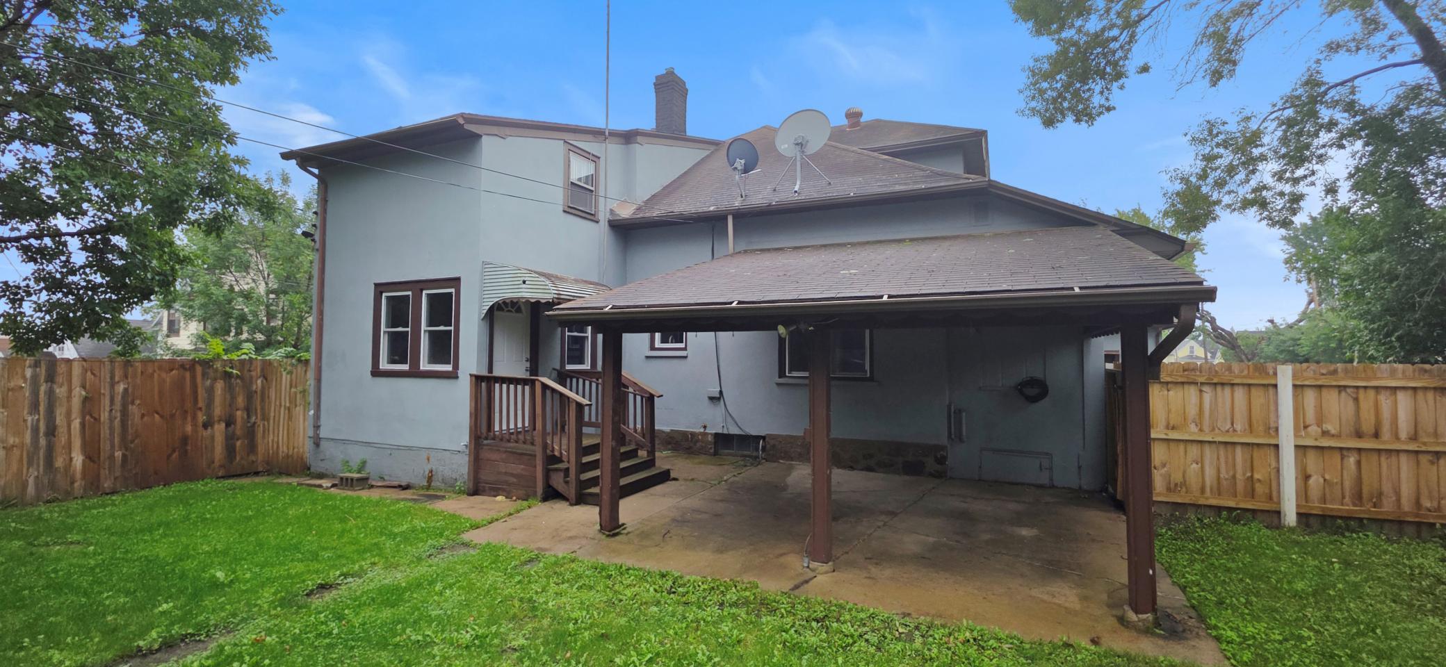 main property photo 17
