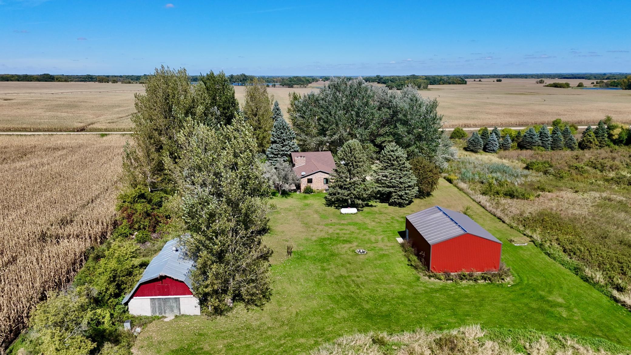 main property photo 23