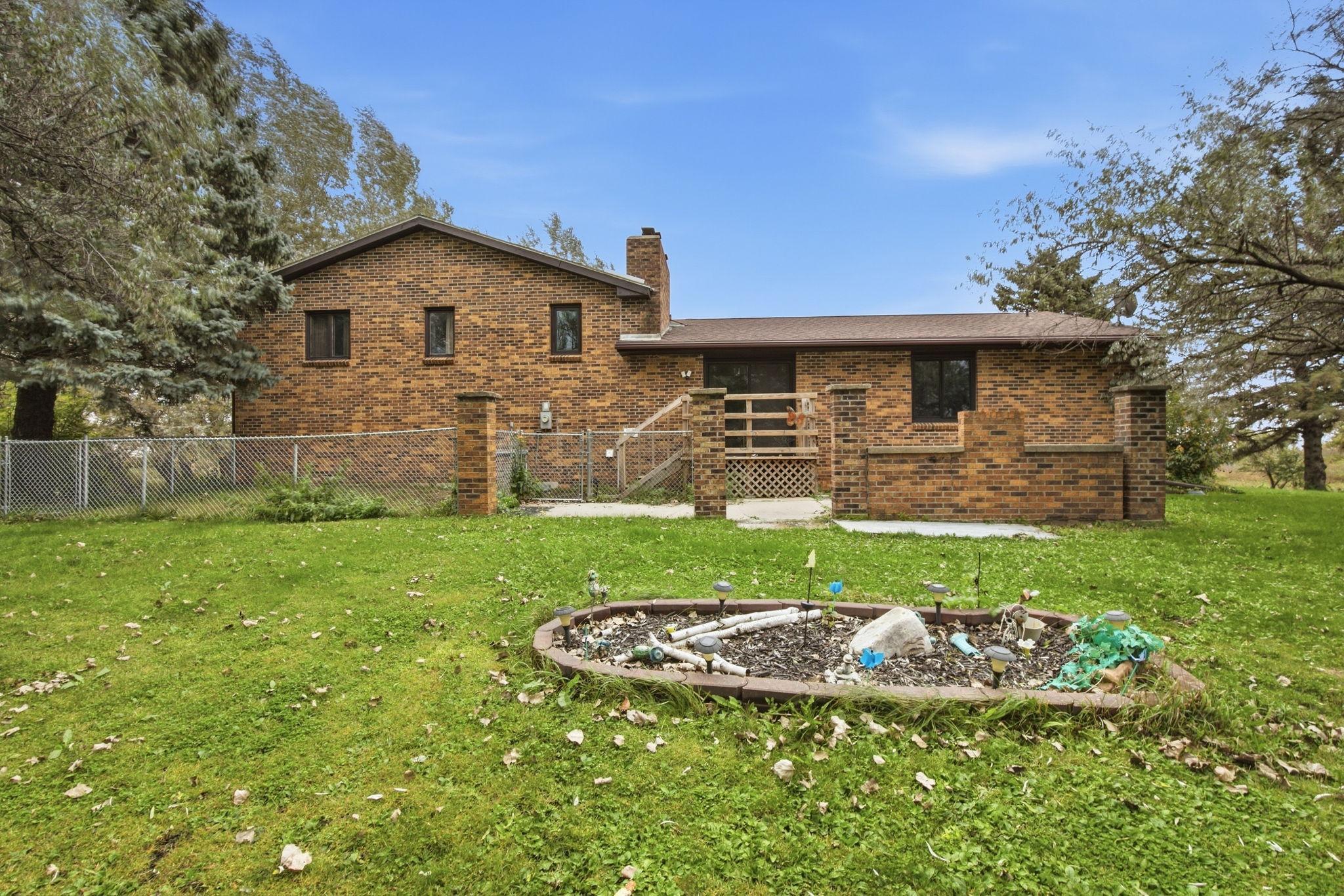main property photo 43