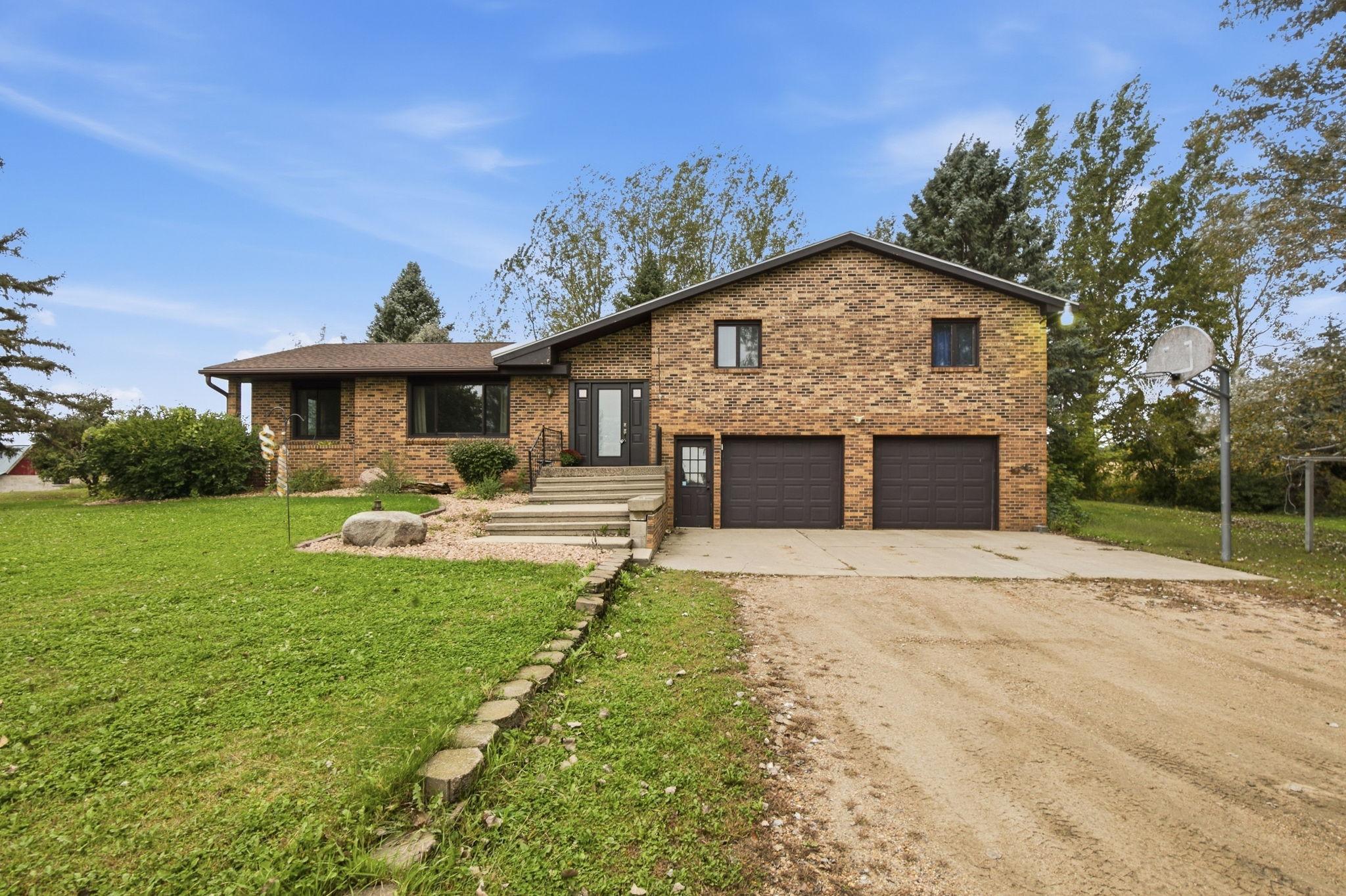 main property photo 44
