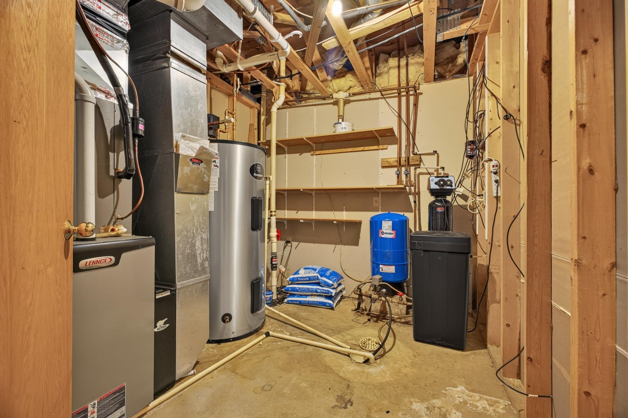 main property photo 41