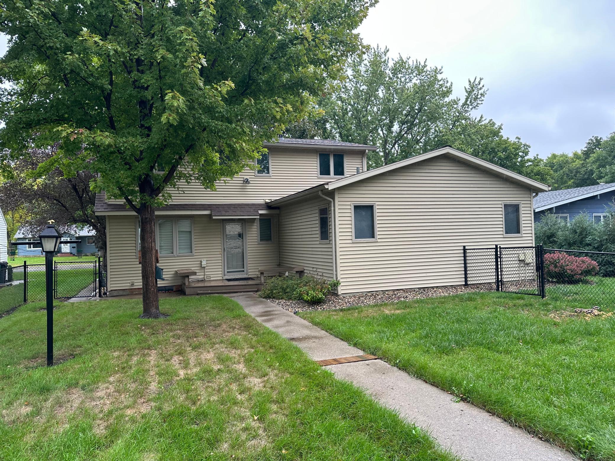 main property photo 18