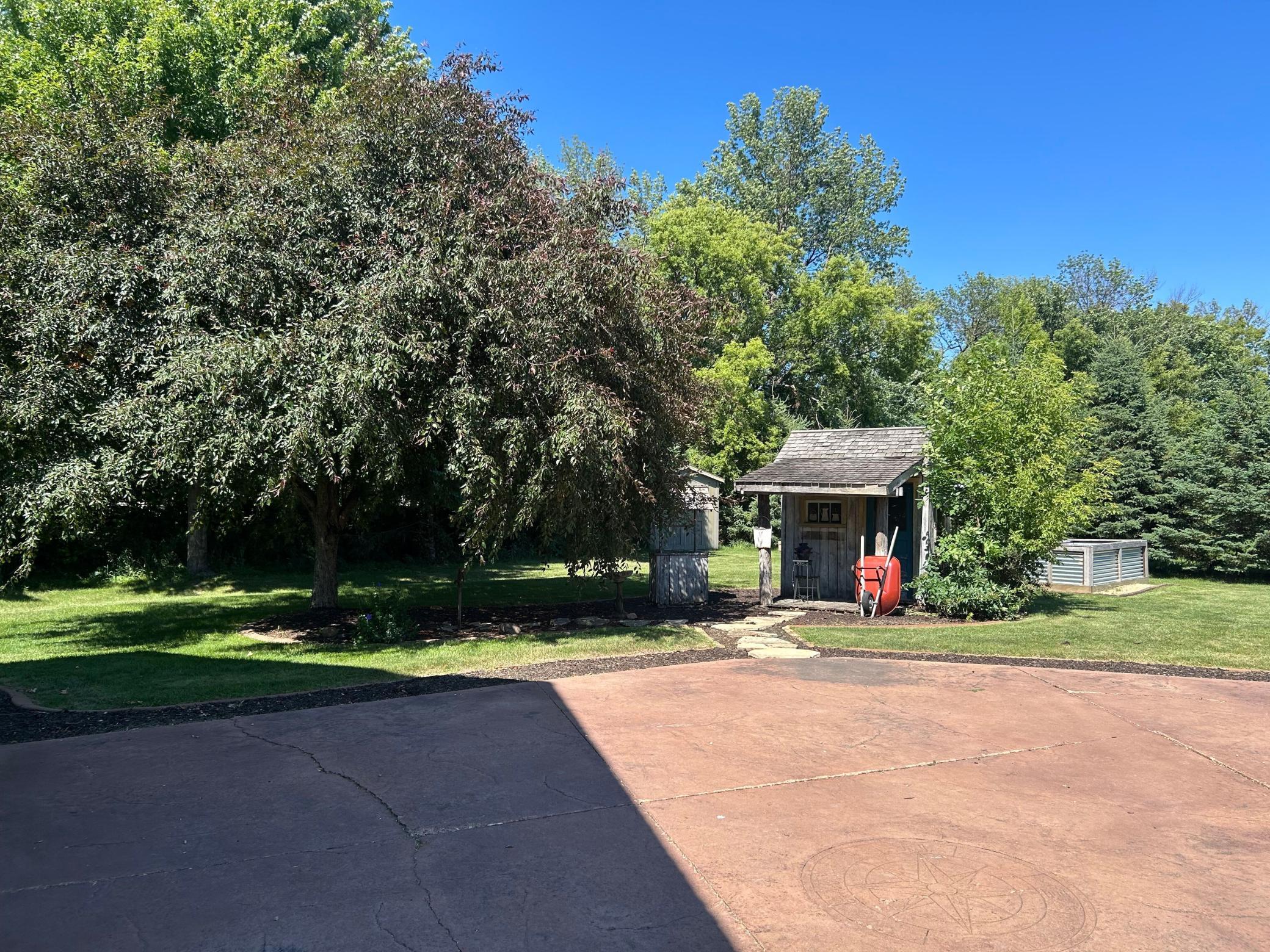 main property photo 40