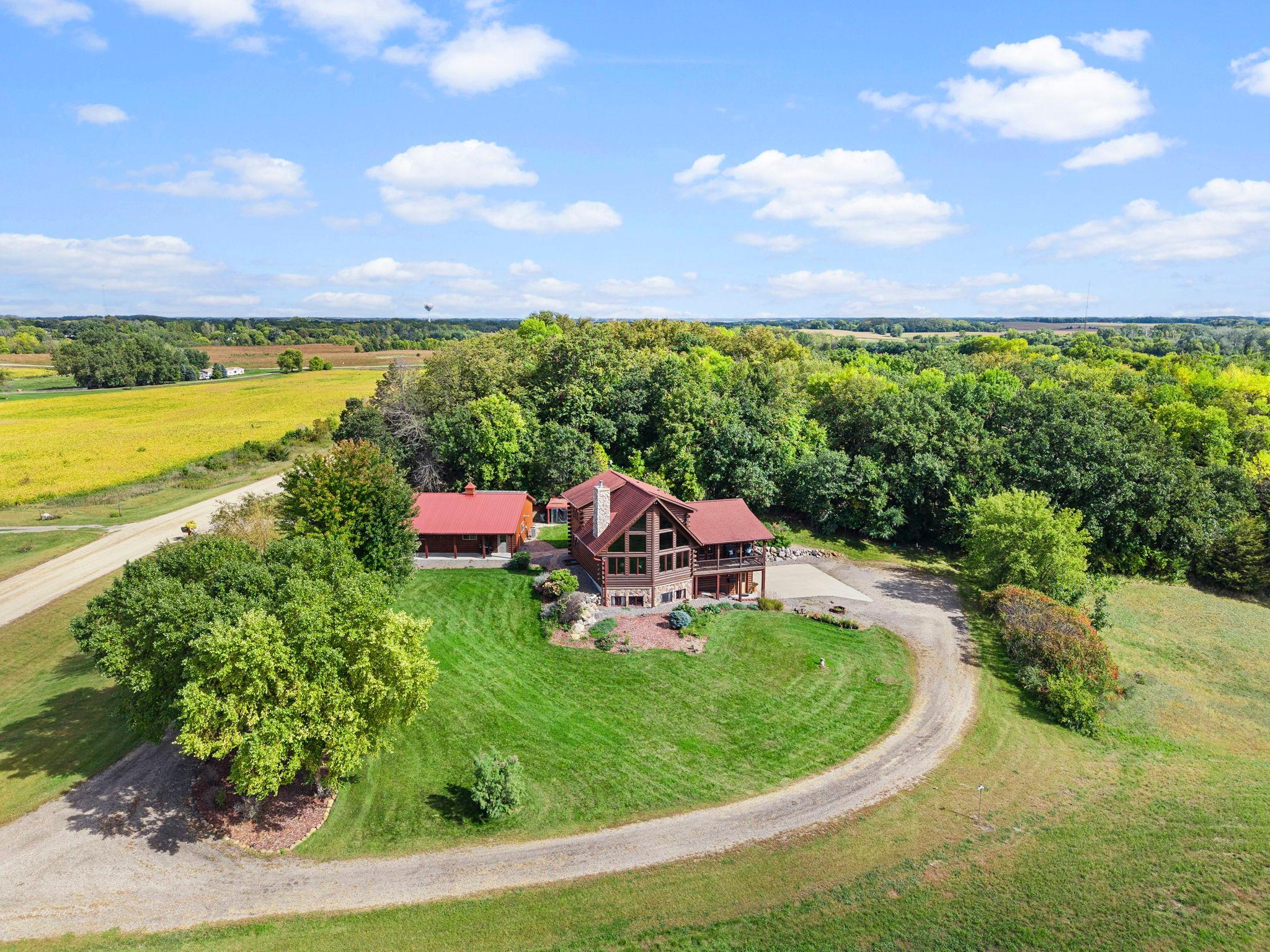 main property photo 11