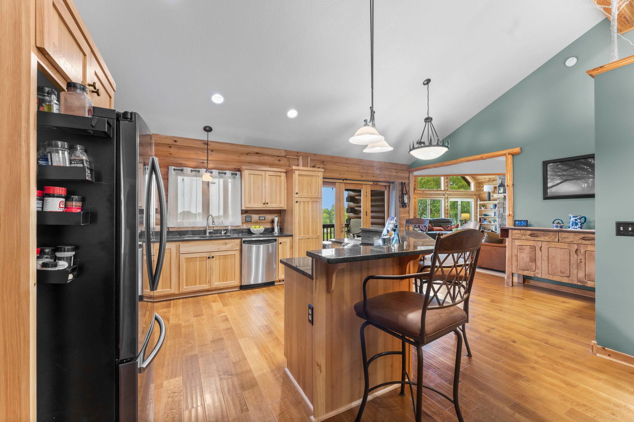 main property photo 27