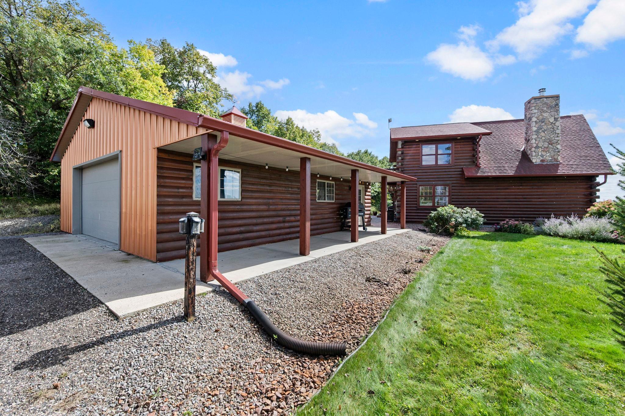 main property photo 70