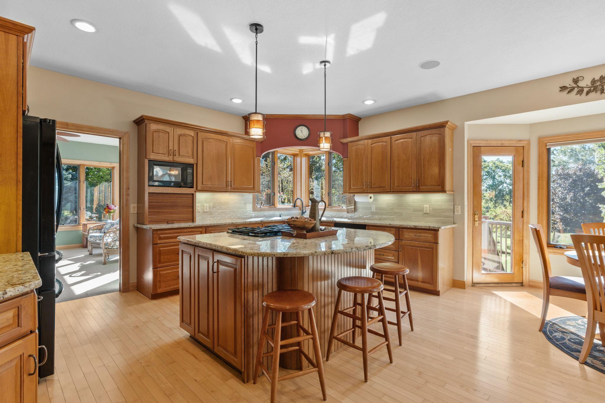 main property photo 22