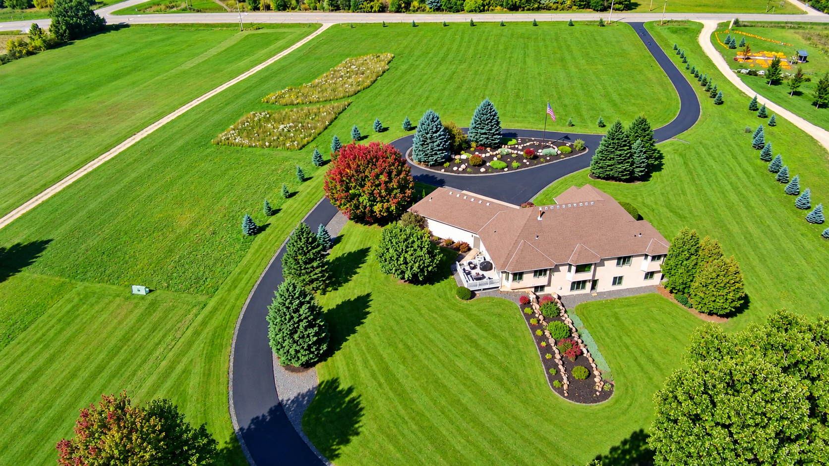 main property photo 4