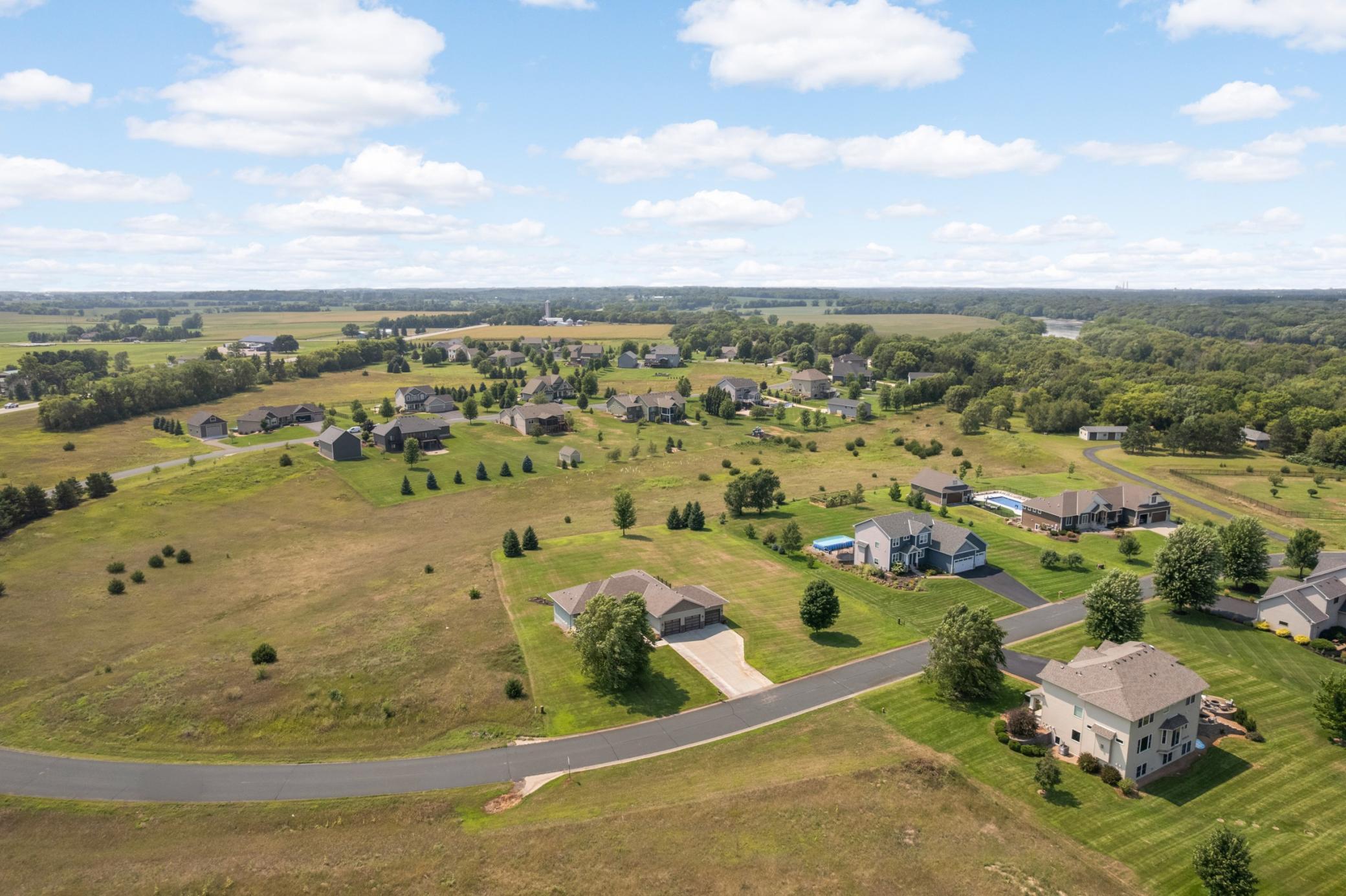 main property photo 33