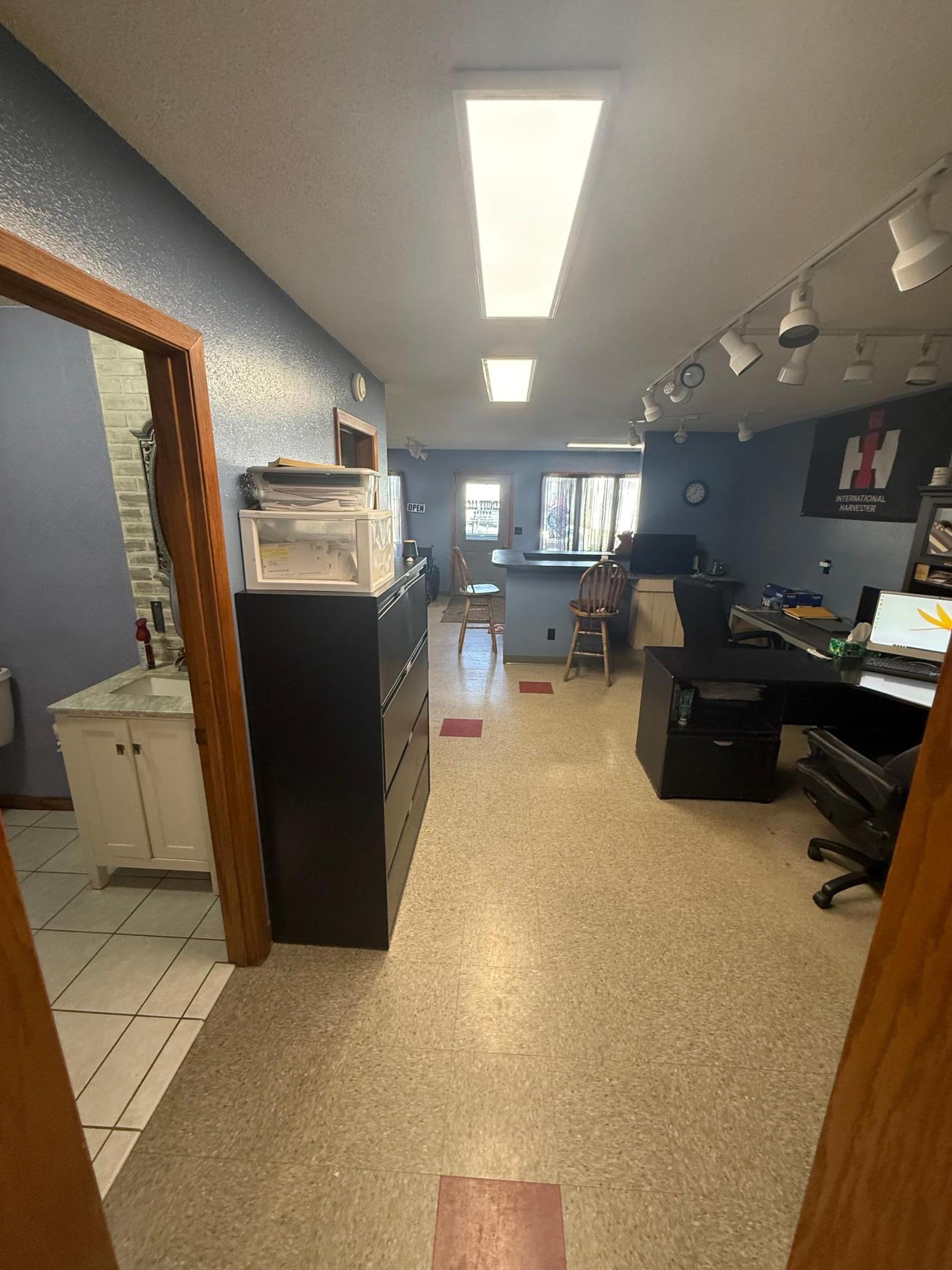 main property photo 31