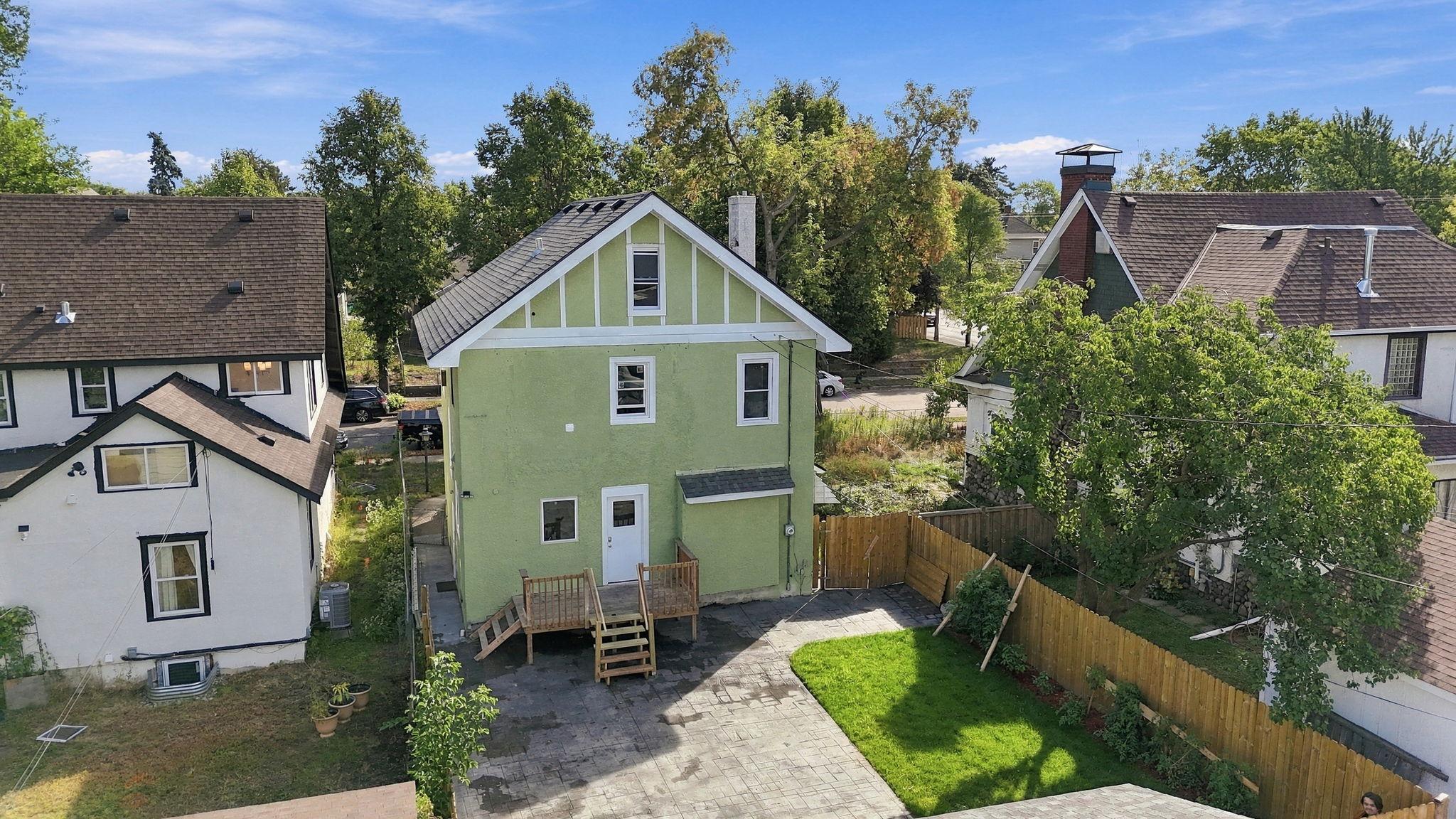 main property photo 45