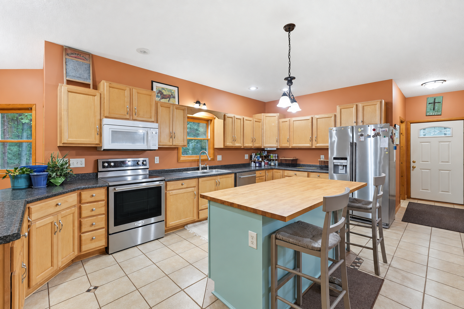 main property photo 10