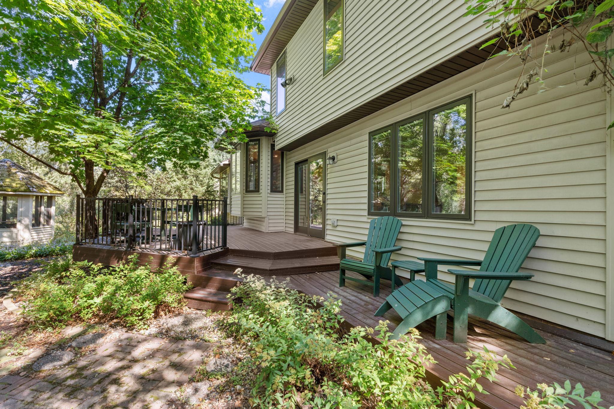 main property photo 50