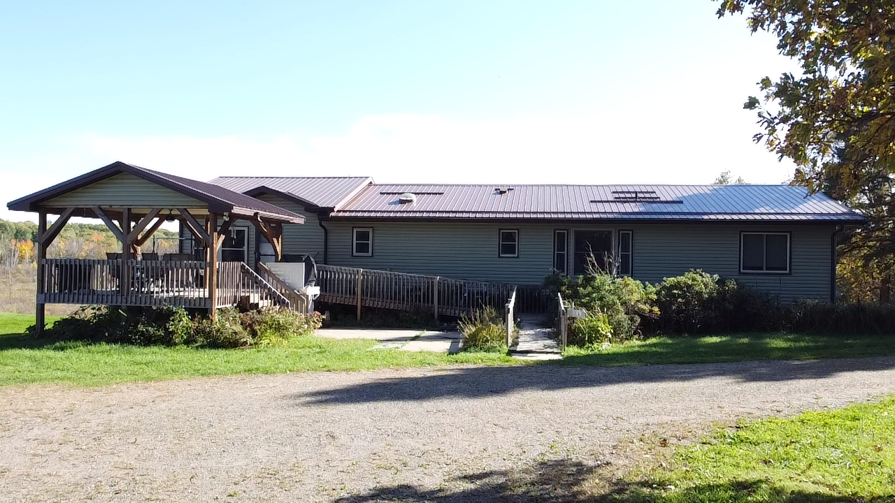 main property photo 4