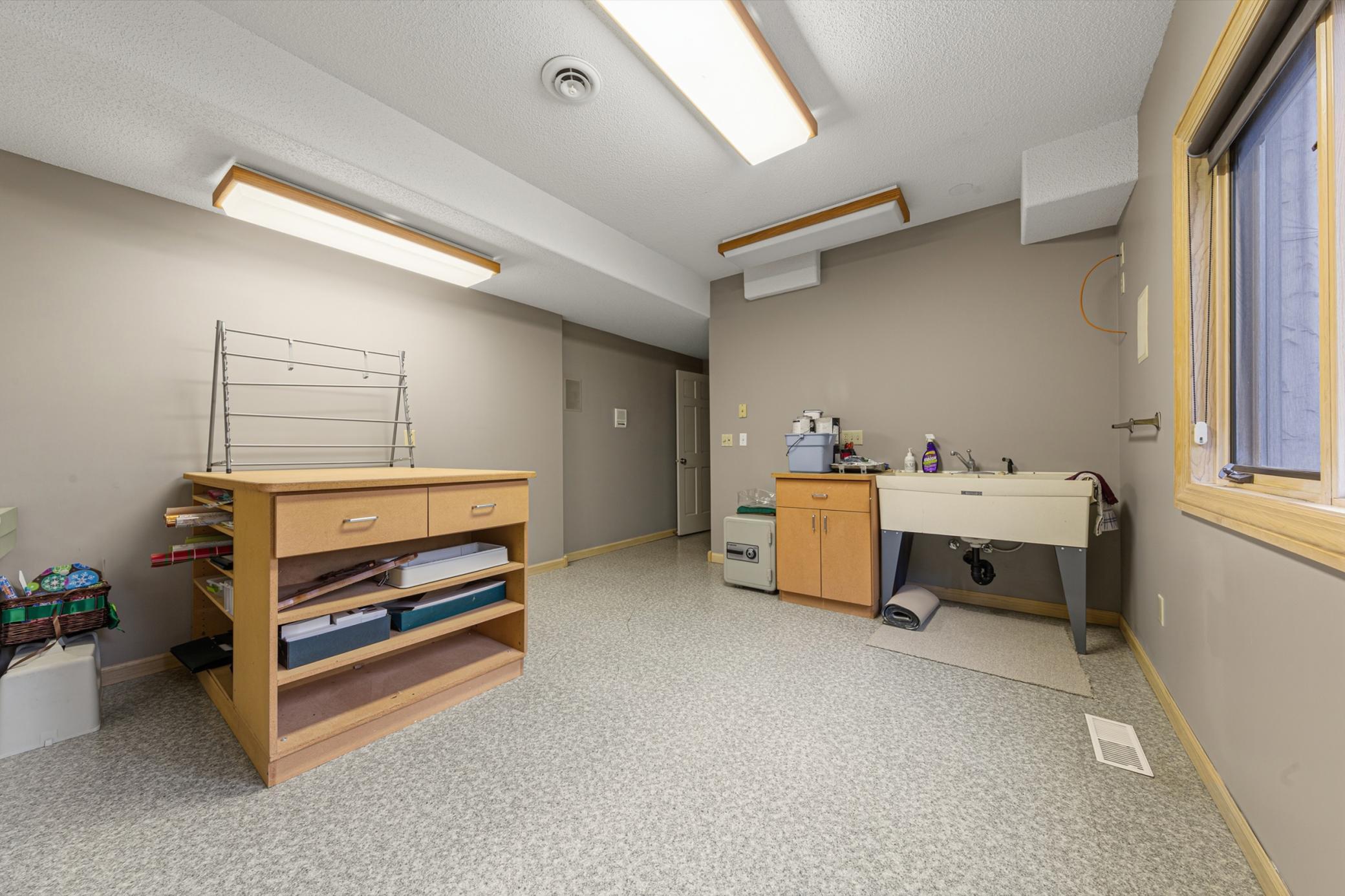 main property photo 78