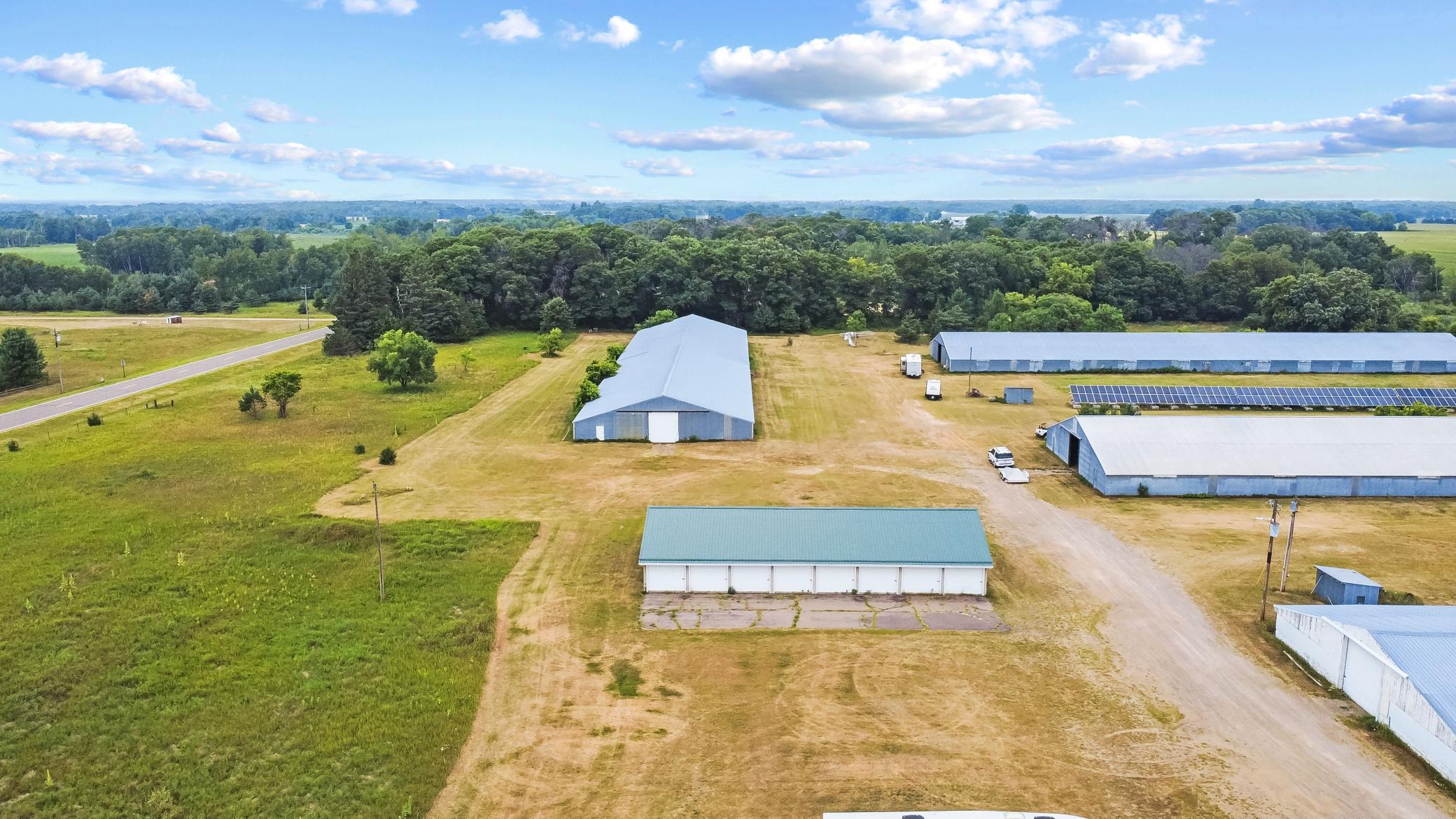 main property photo 11