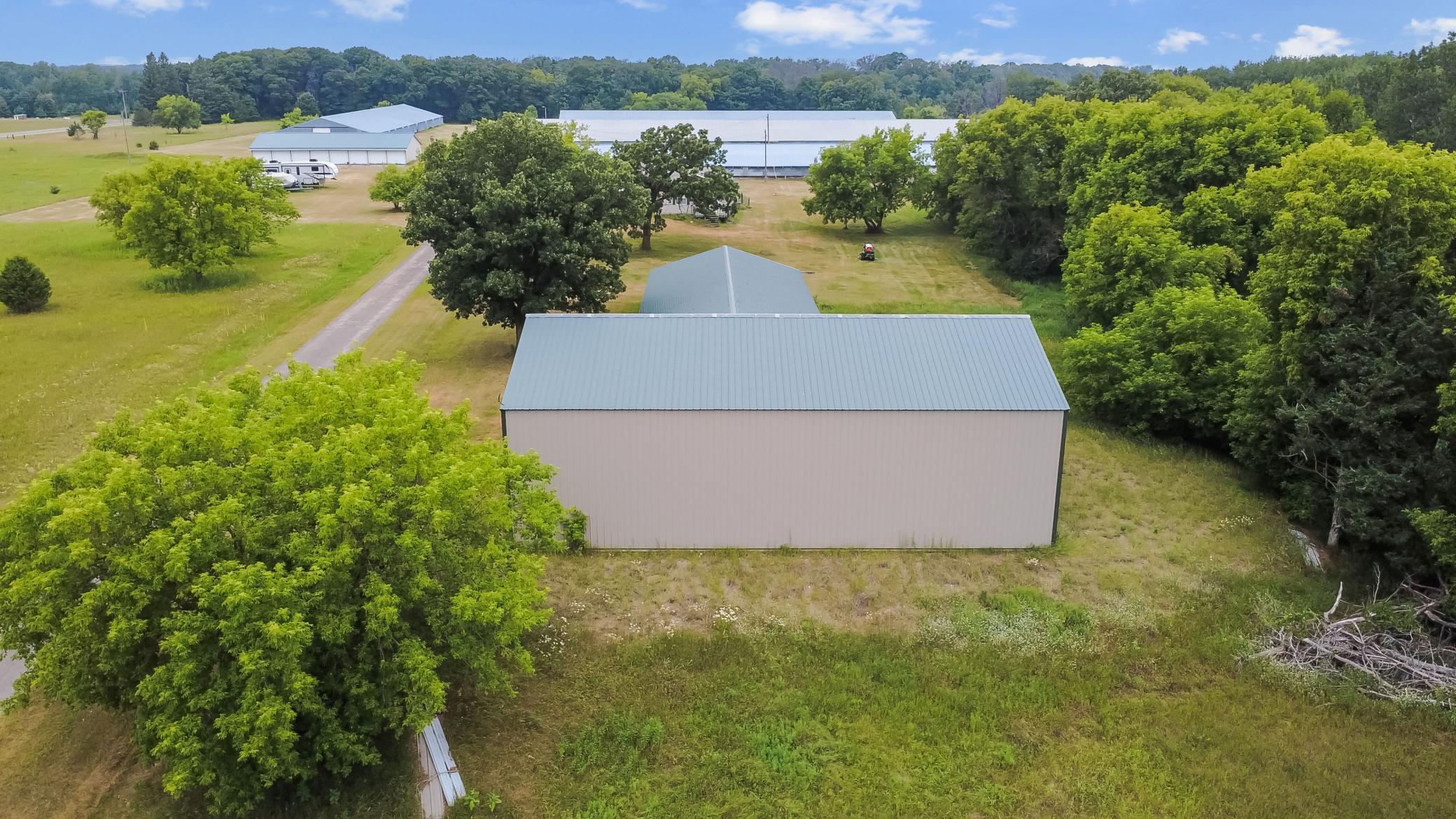 main property photo 7