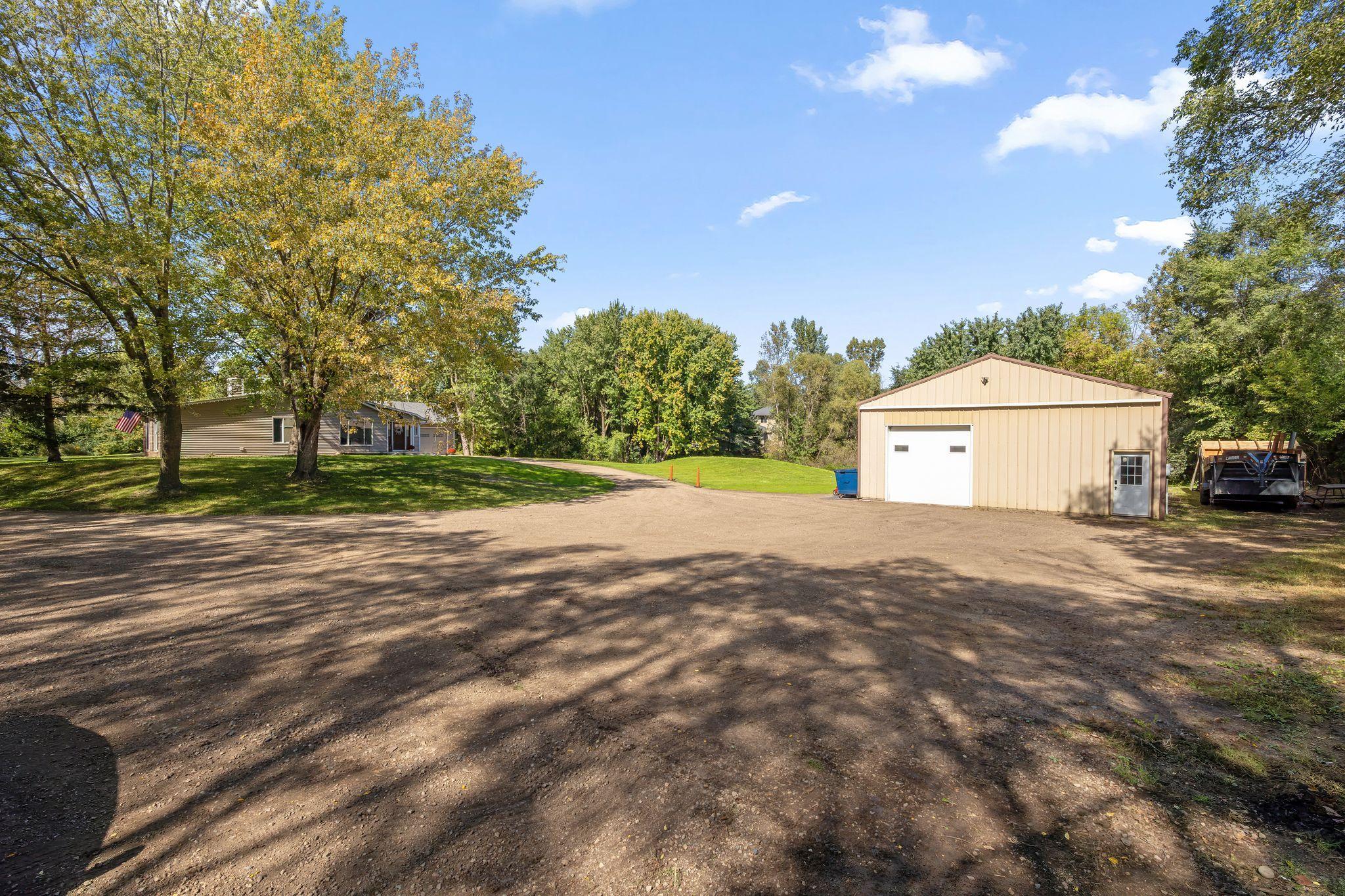 main property photo 27