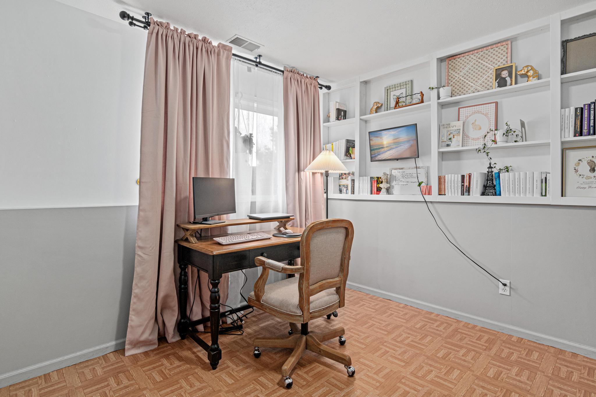 main property photo 17