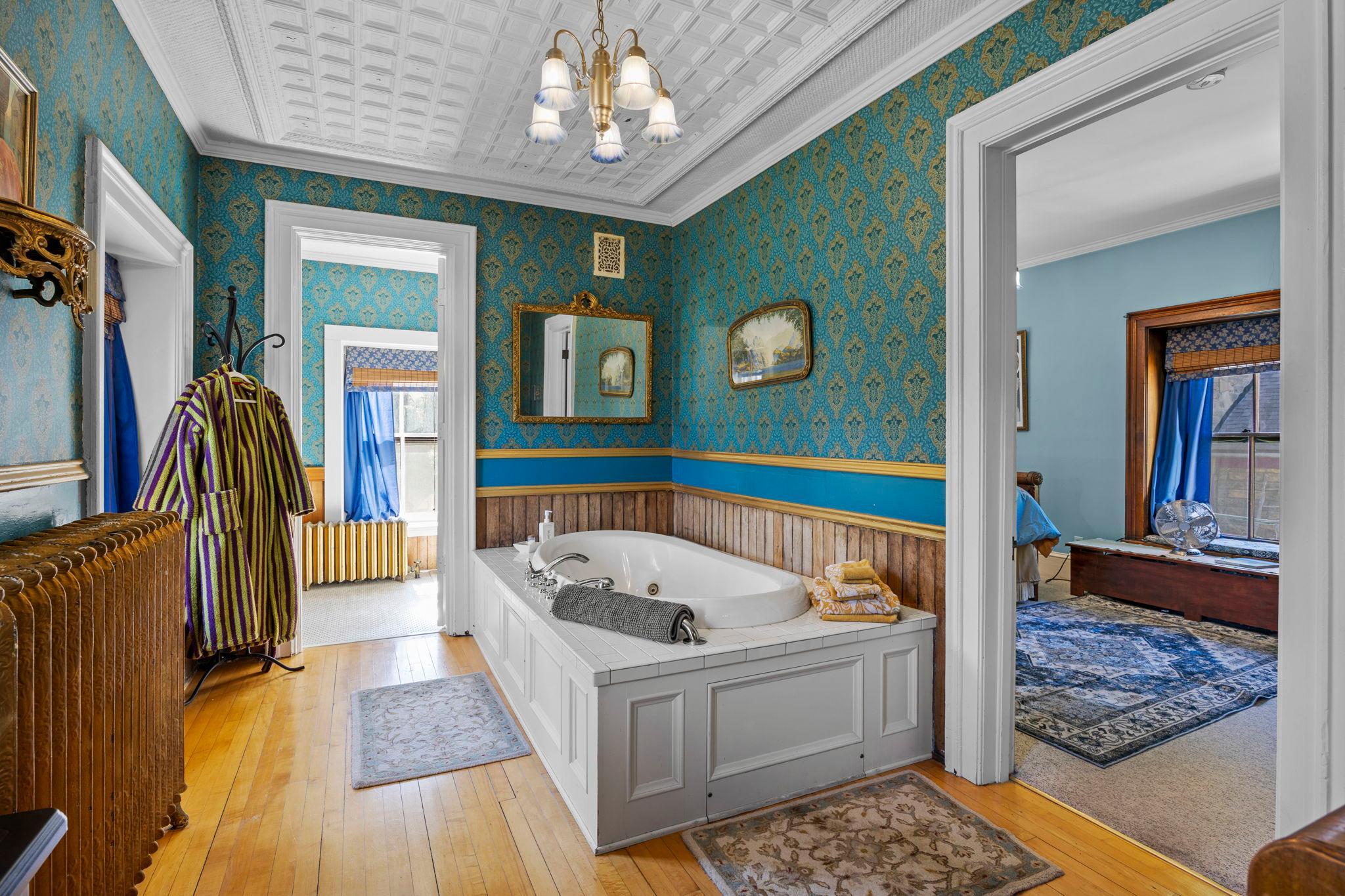 main property photo 36