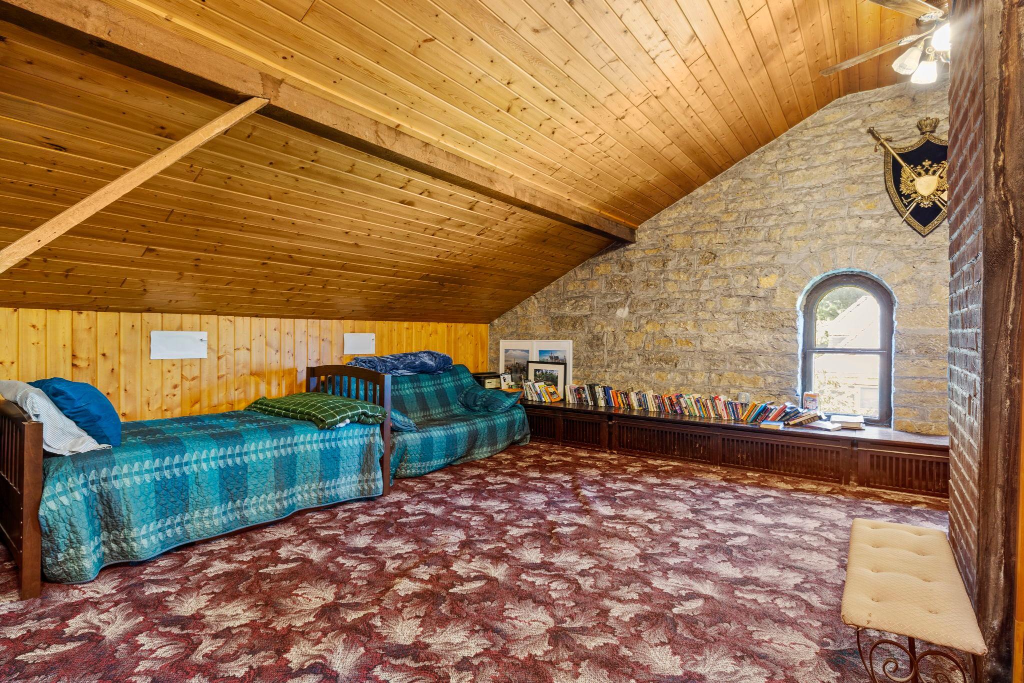 main property photo 48
