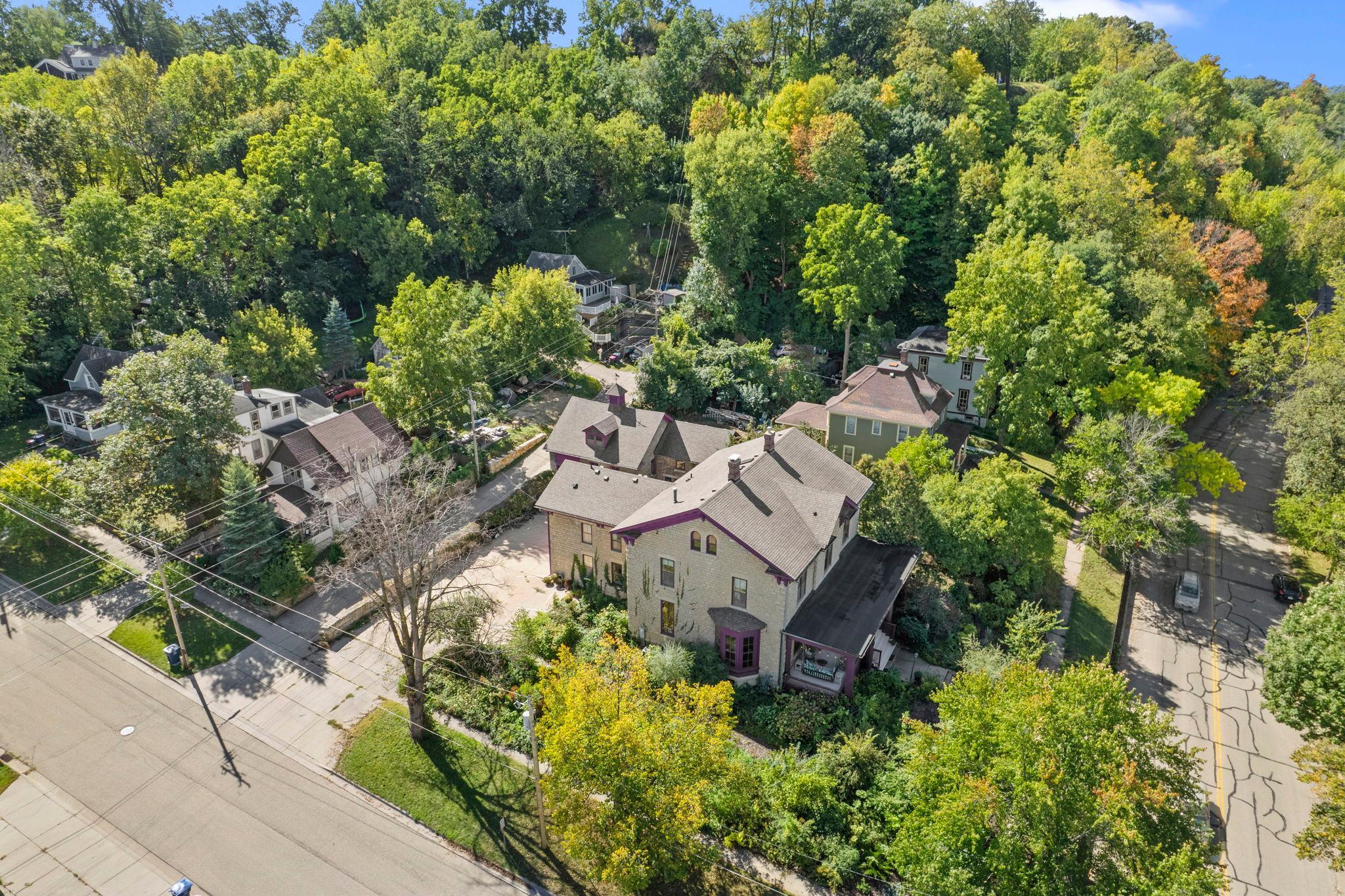 main property photo 77