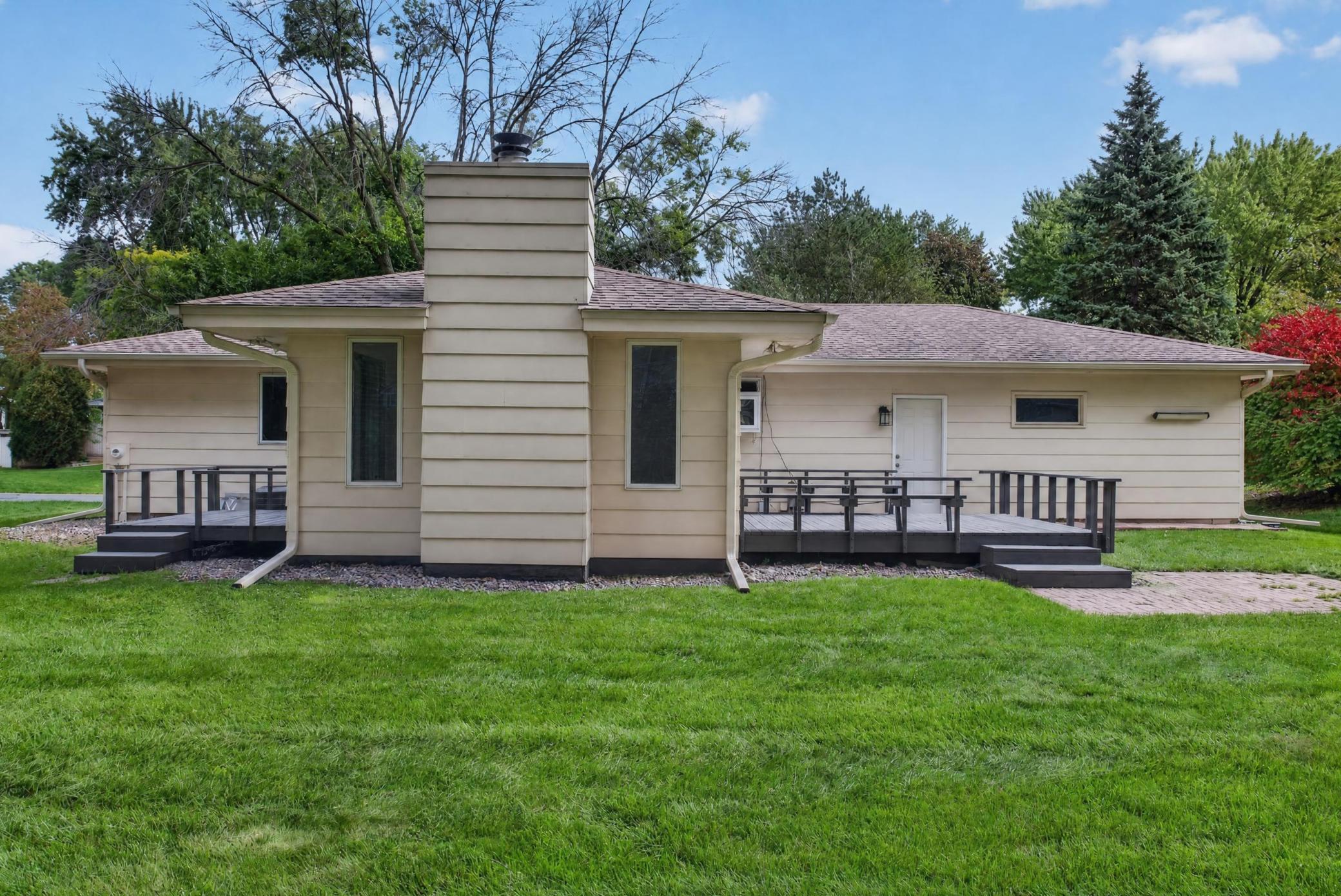 main property photo 24
