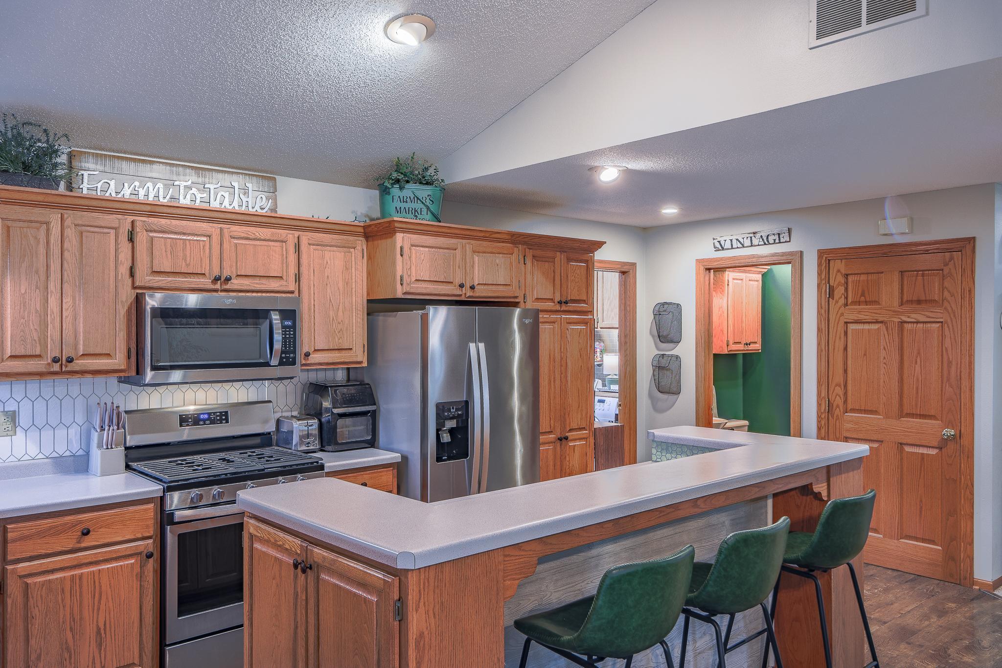 main property photo 4