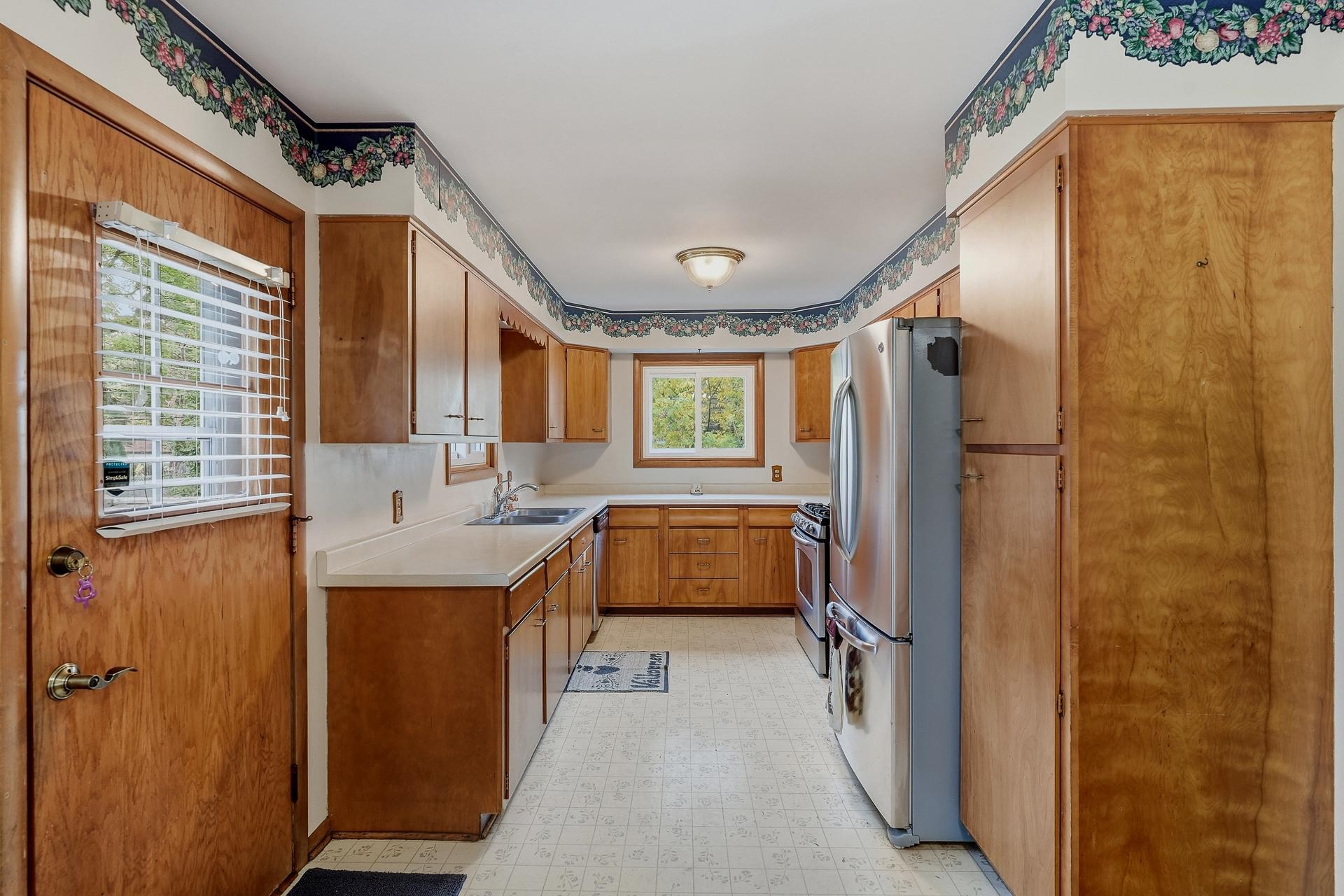 main property photo 15