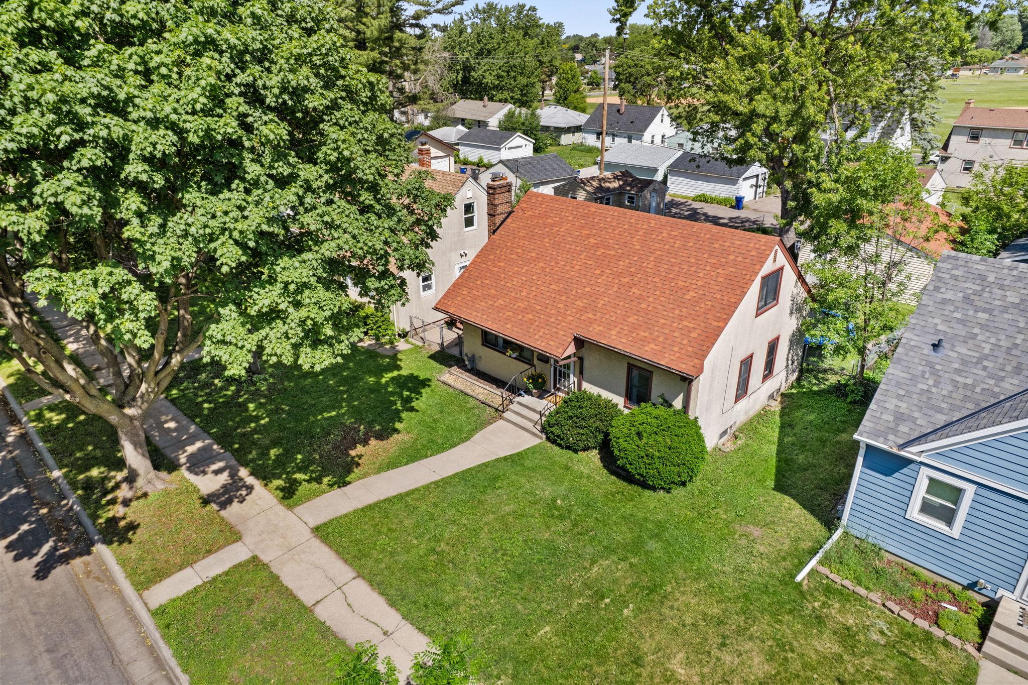 main property photo 25