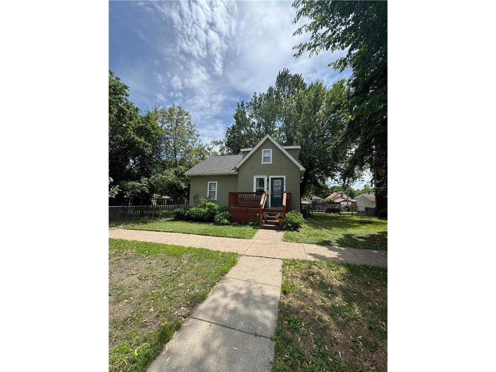 main property photo 2