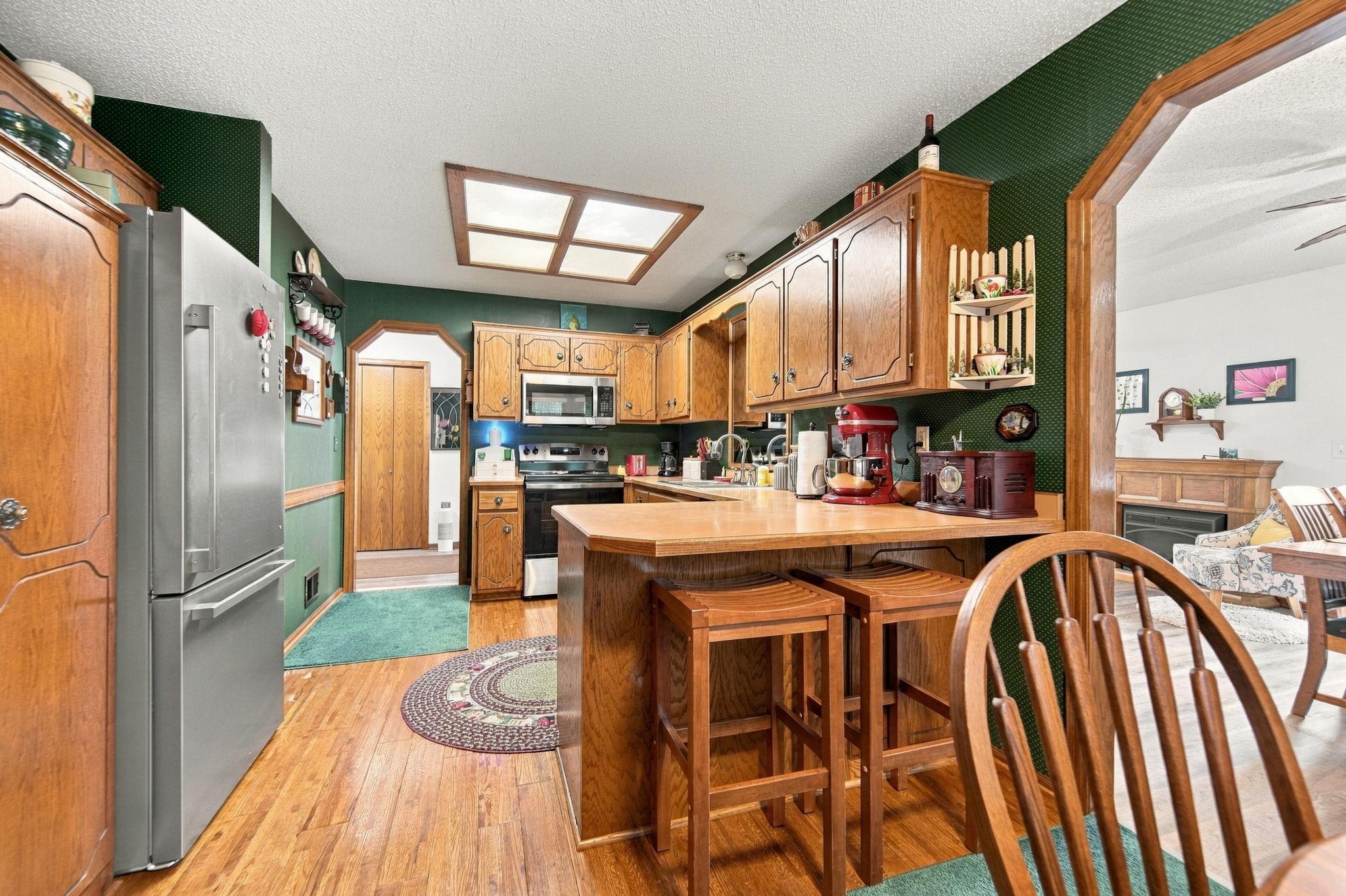 main property photo 11