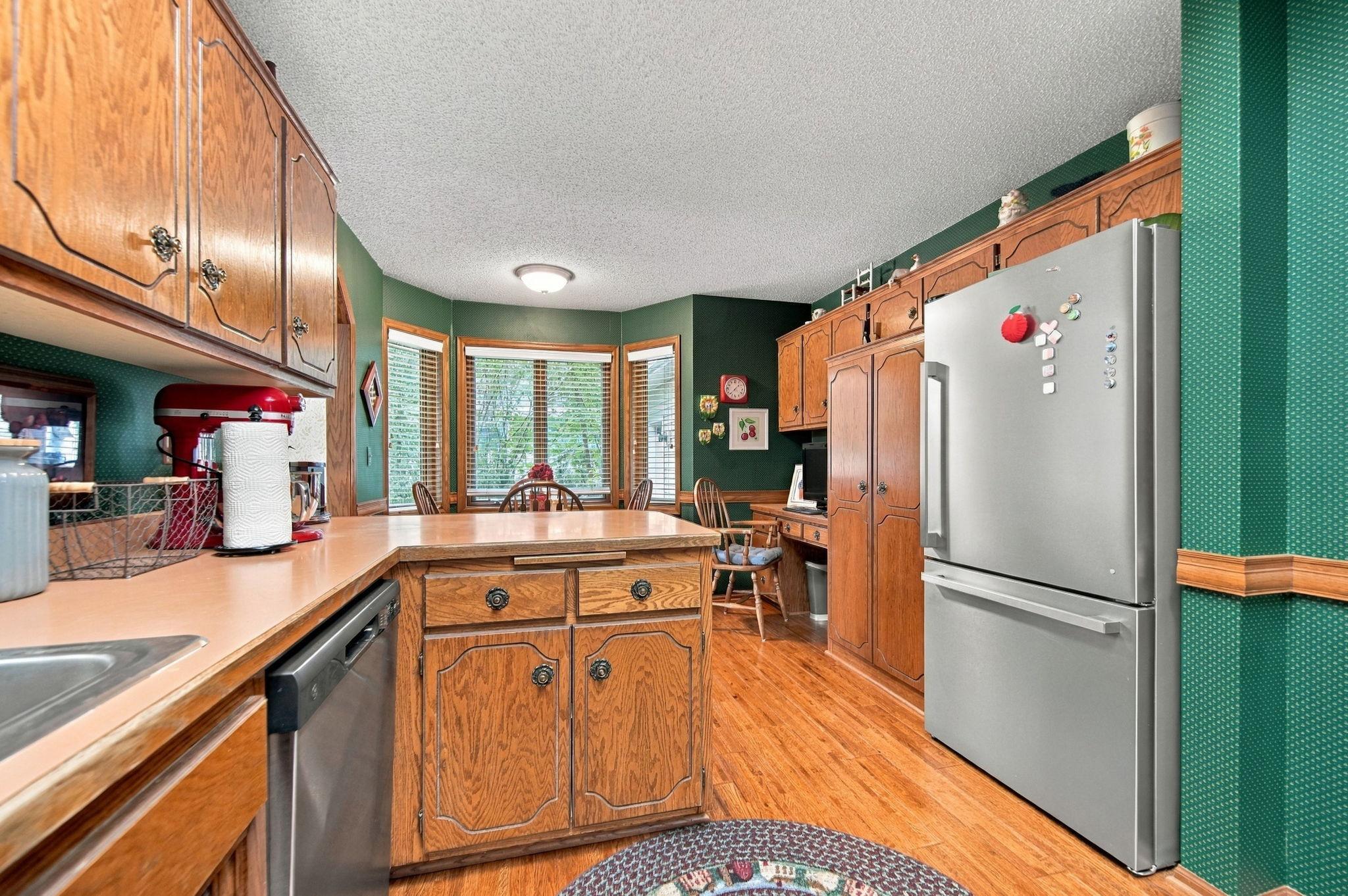 main property photo 13