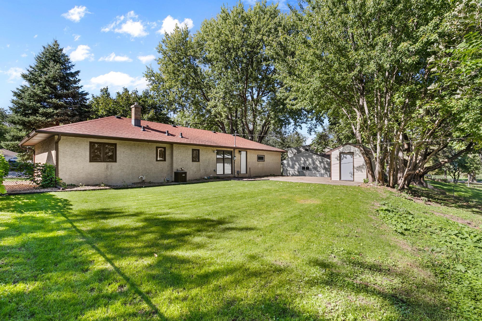 main property photo 25