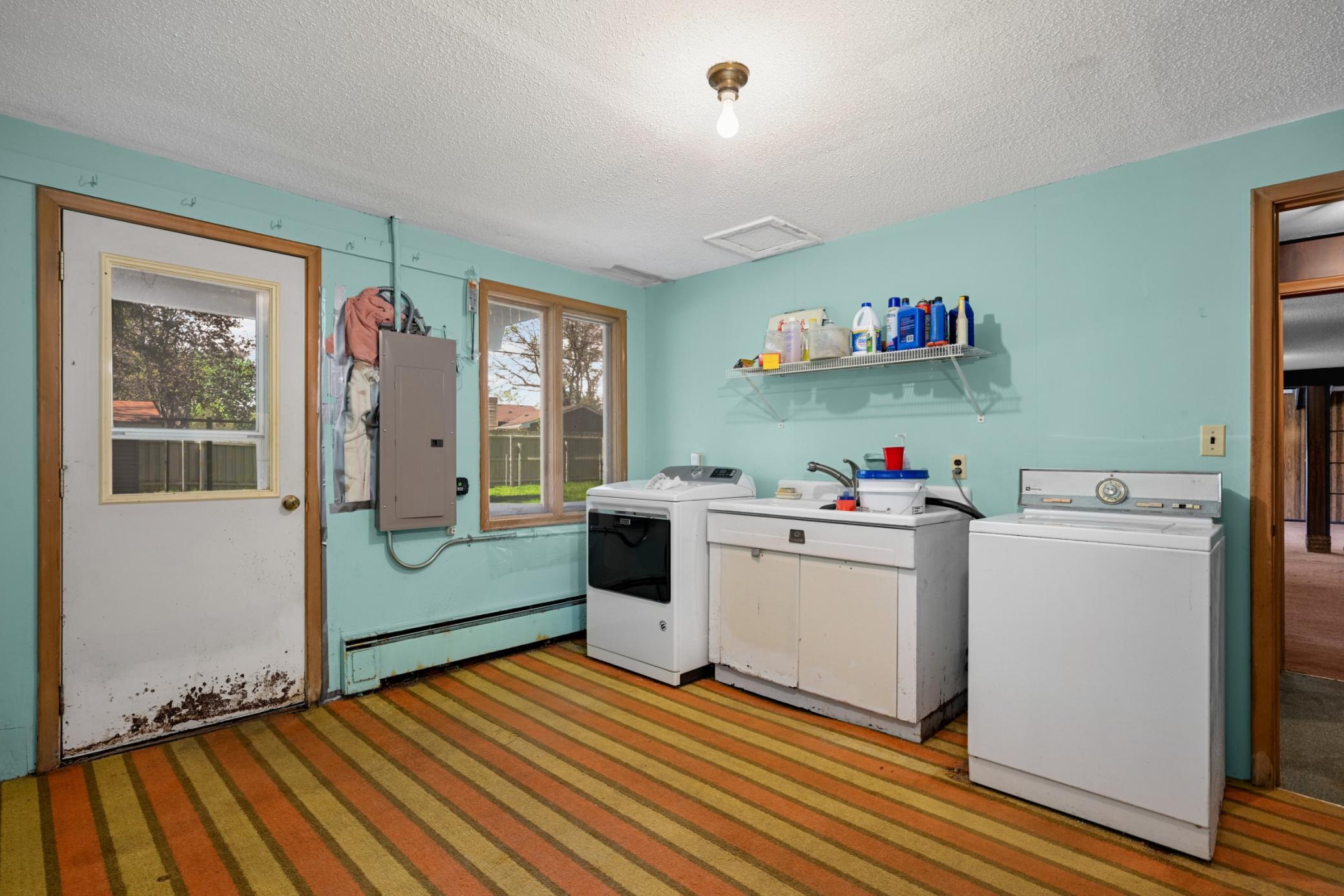 main property photo 37
