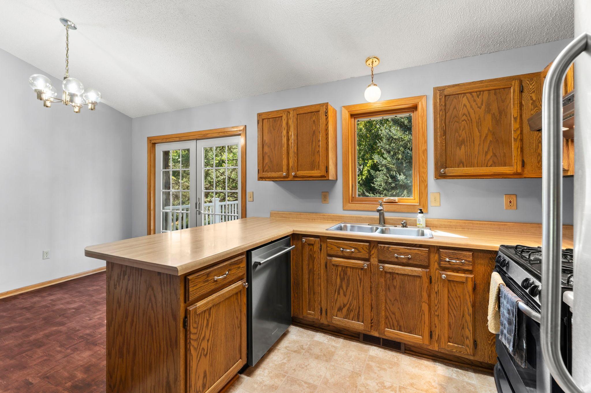 main property photo 14